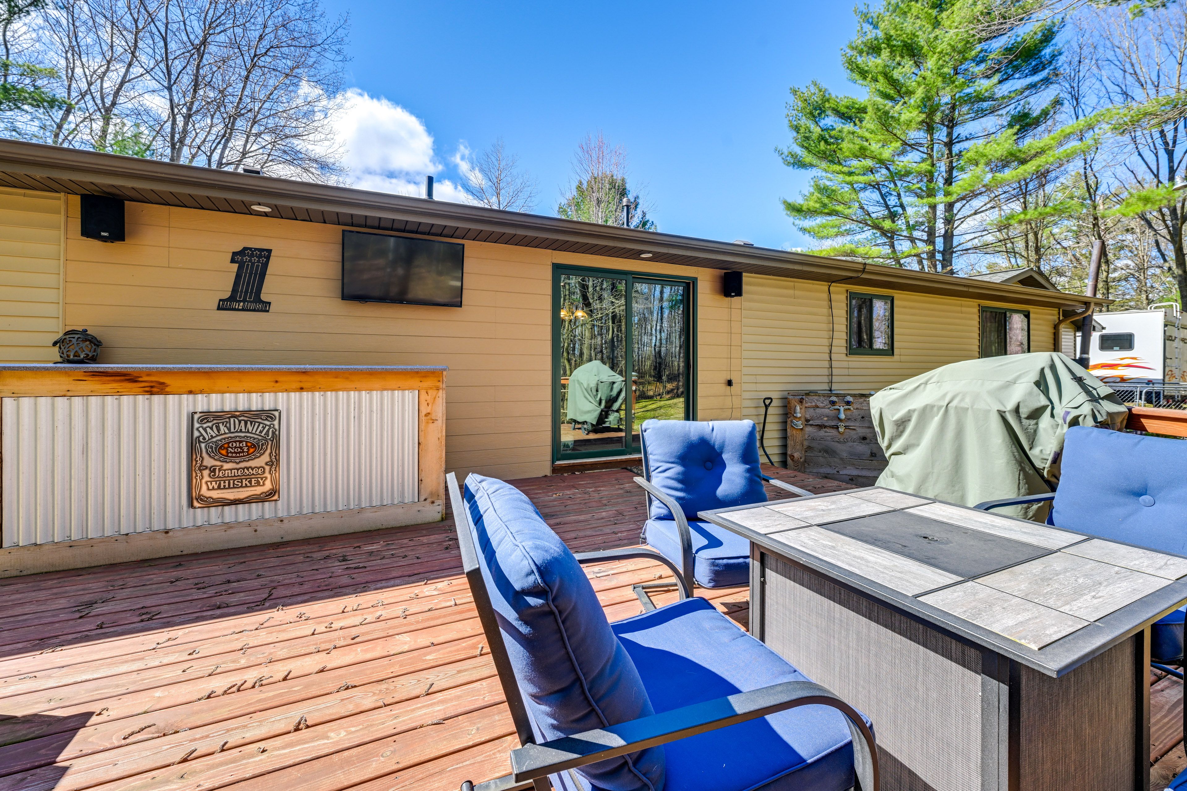 Furnished Deck | Dry Bar | Gas Fire Pit