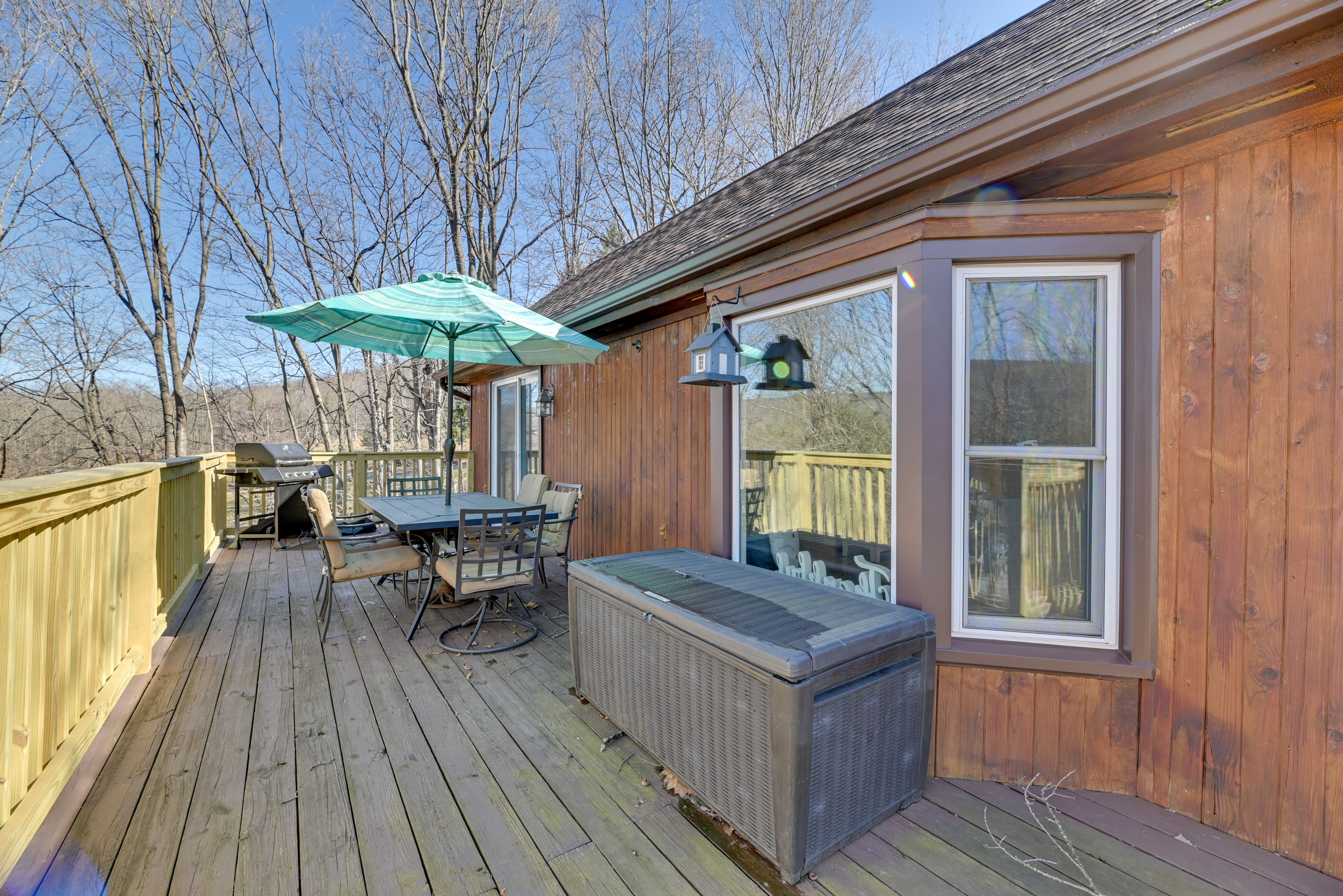 Main House Deck | Dining Area | Gas Grill | Mountain View