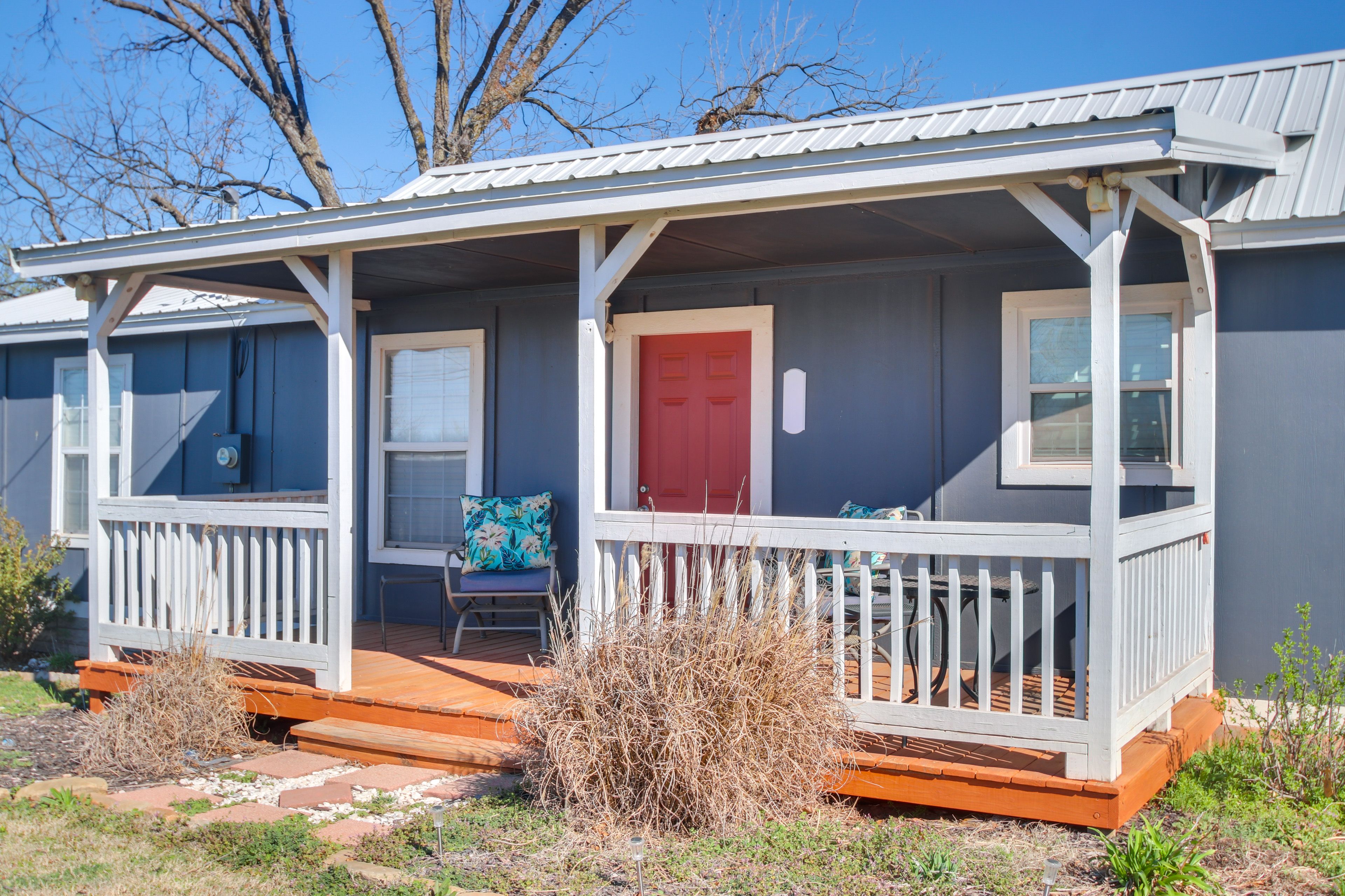 Front Porch | Seating