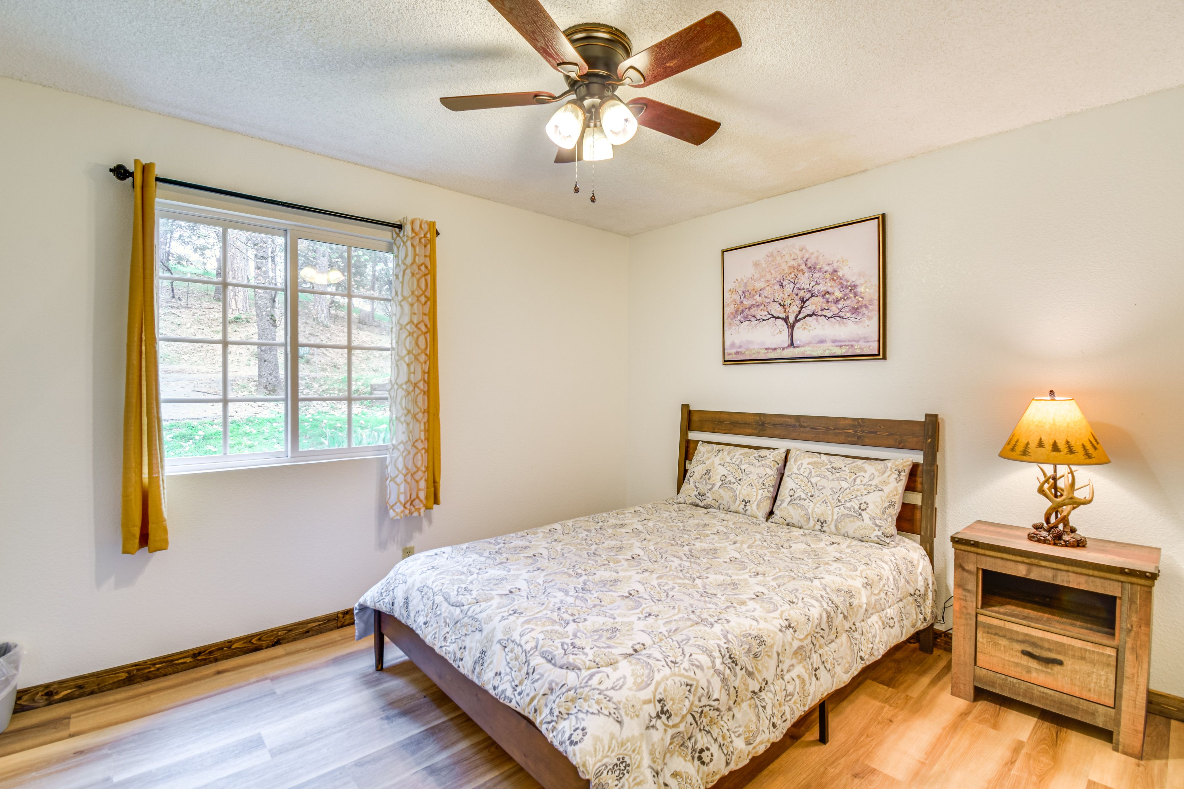 Bedroom 2 with queen bed