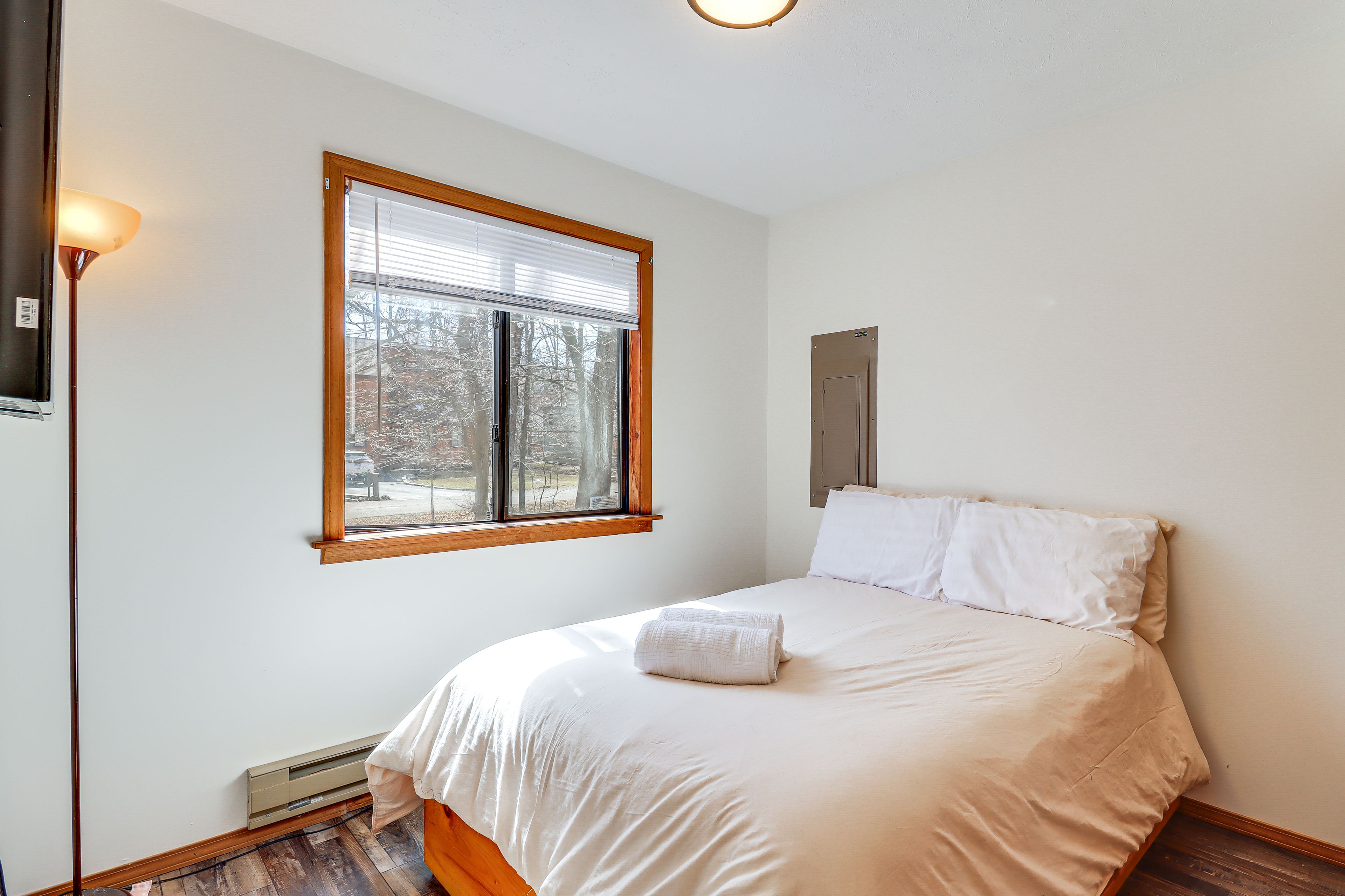 Bedroom 3 | Full Bed | 1st Floor