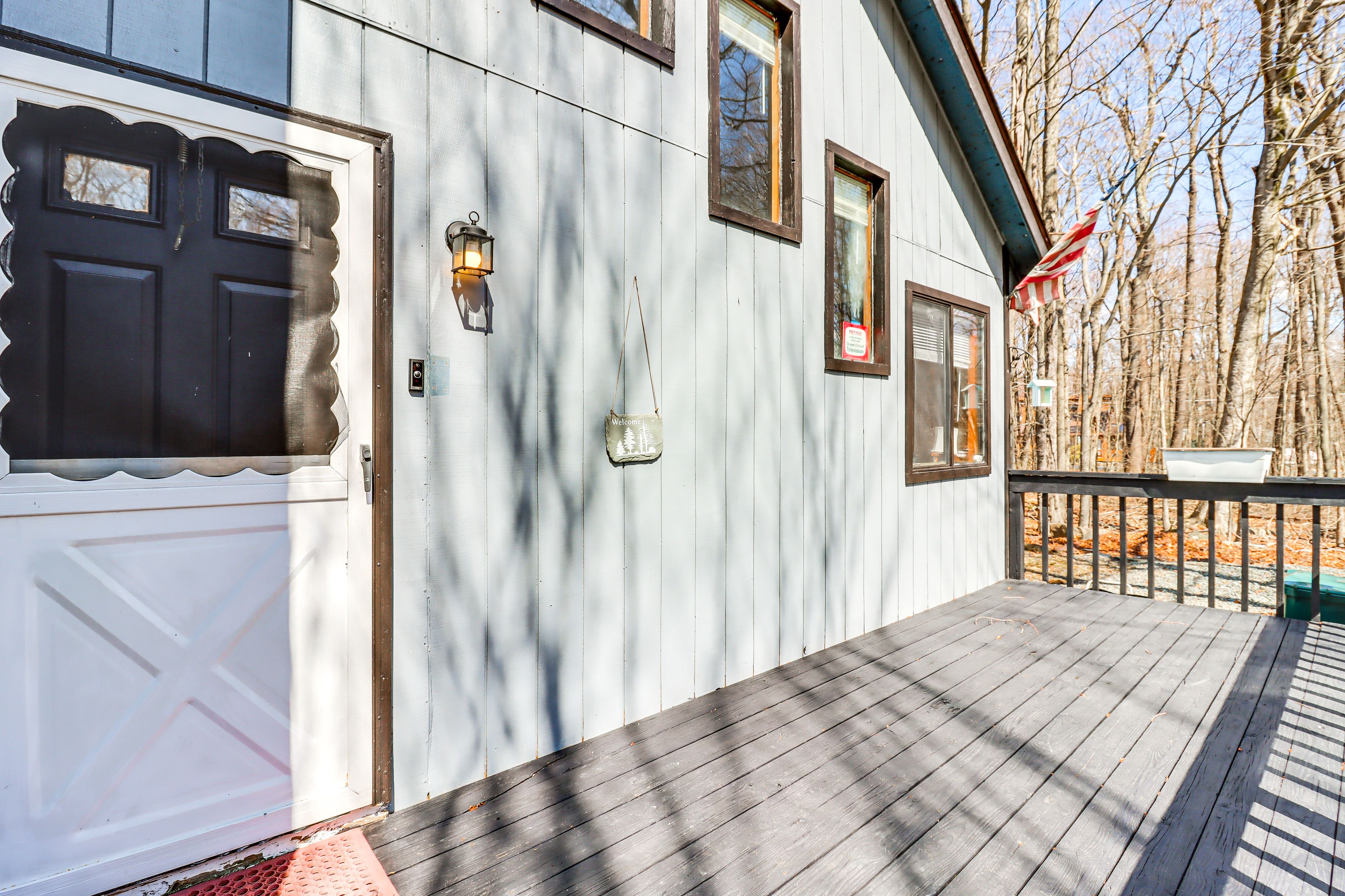 Front Deck | Private Entrance