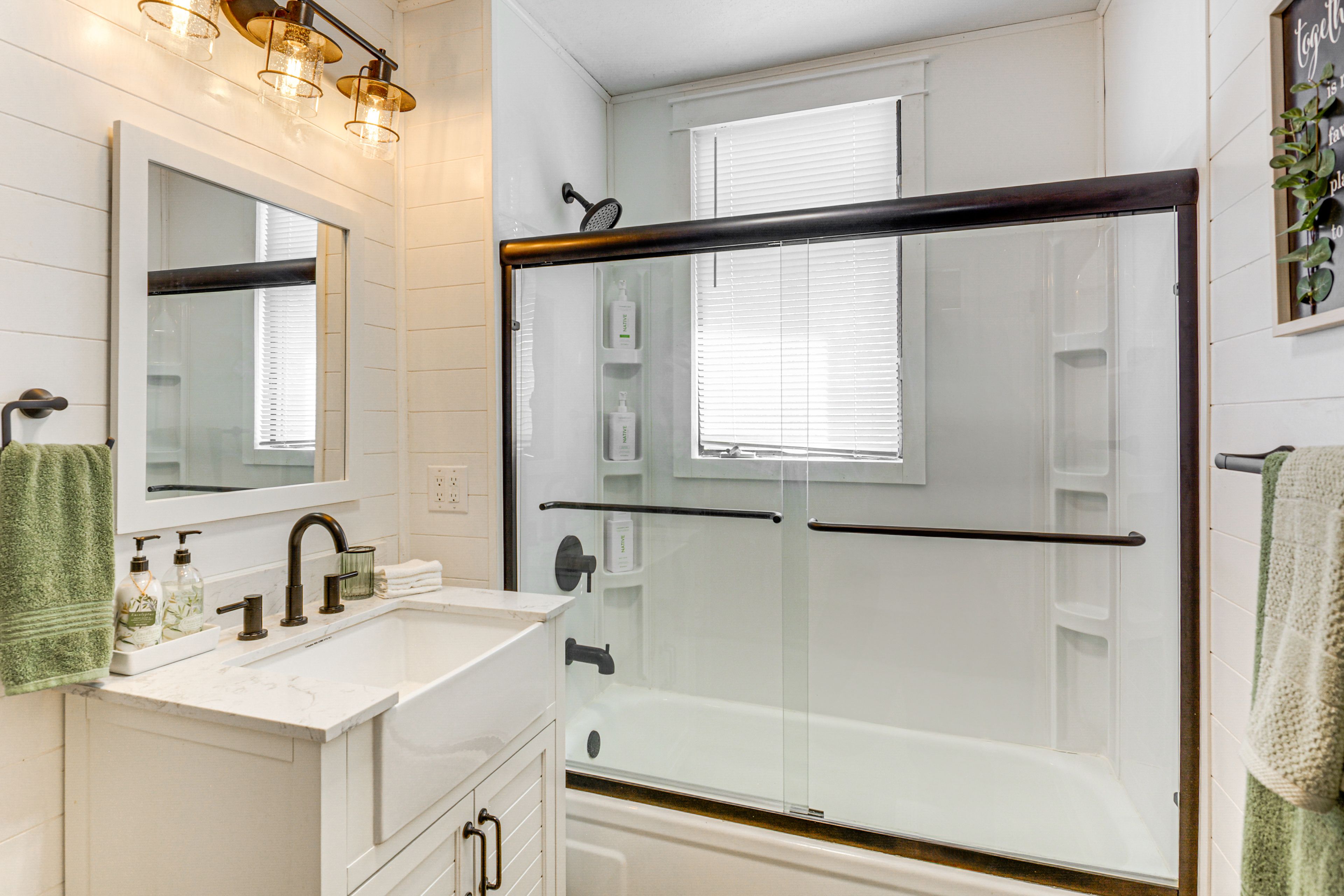 Bathroom | Towels Provided