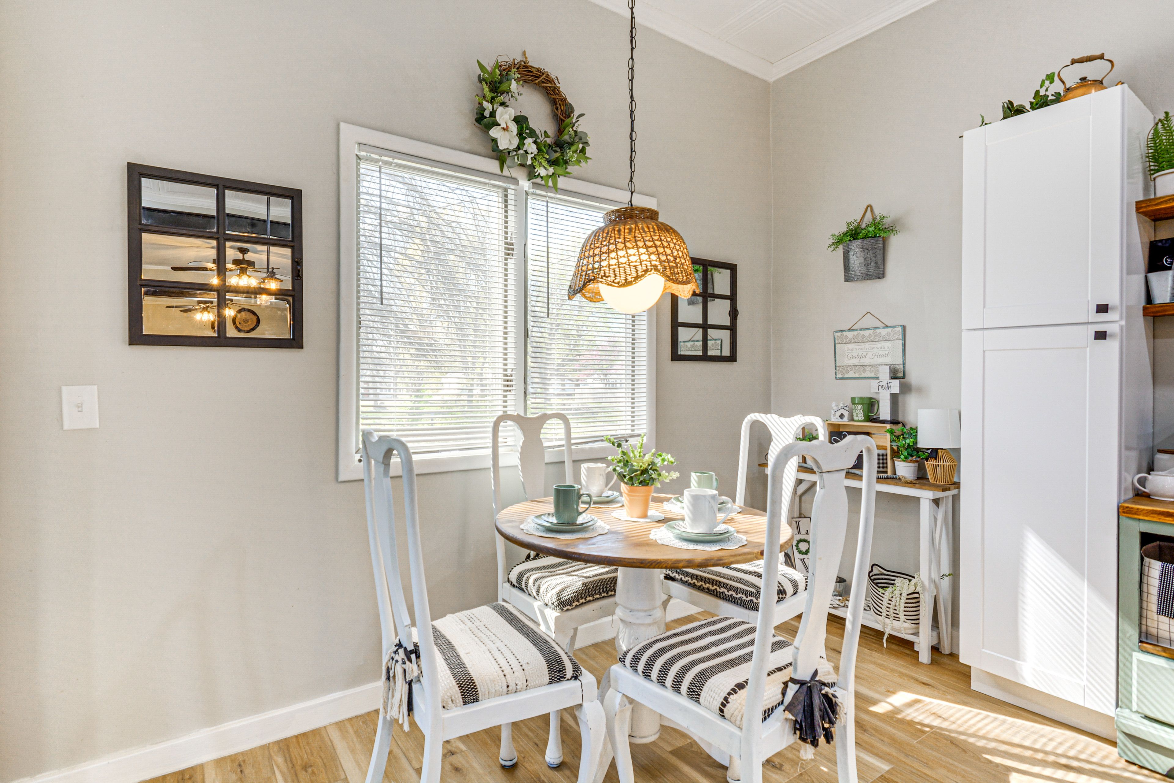 Breakfast Nook