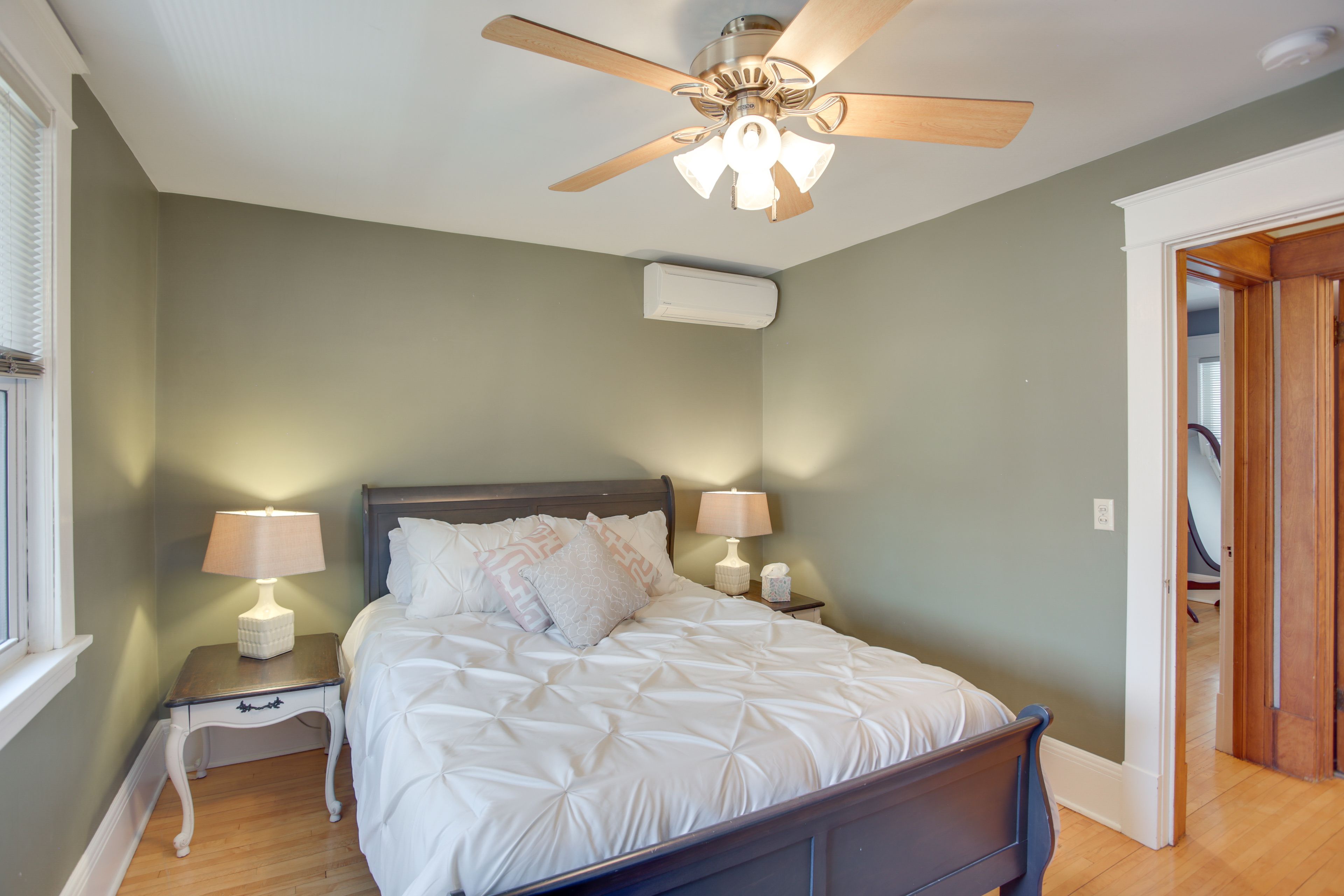 Bedroom 3 | Full Bed | 2nd Floor