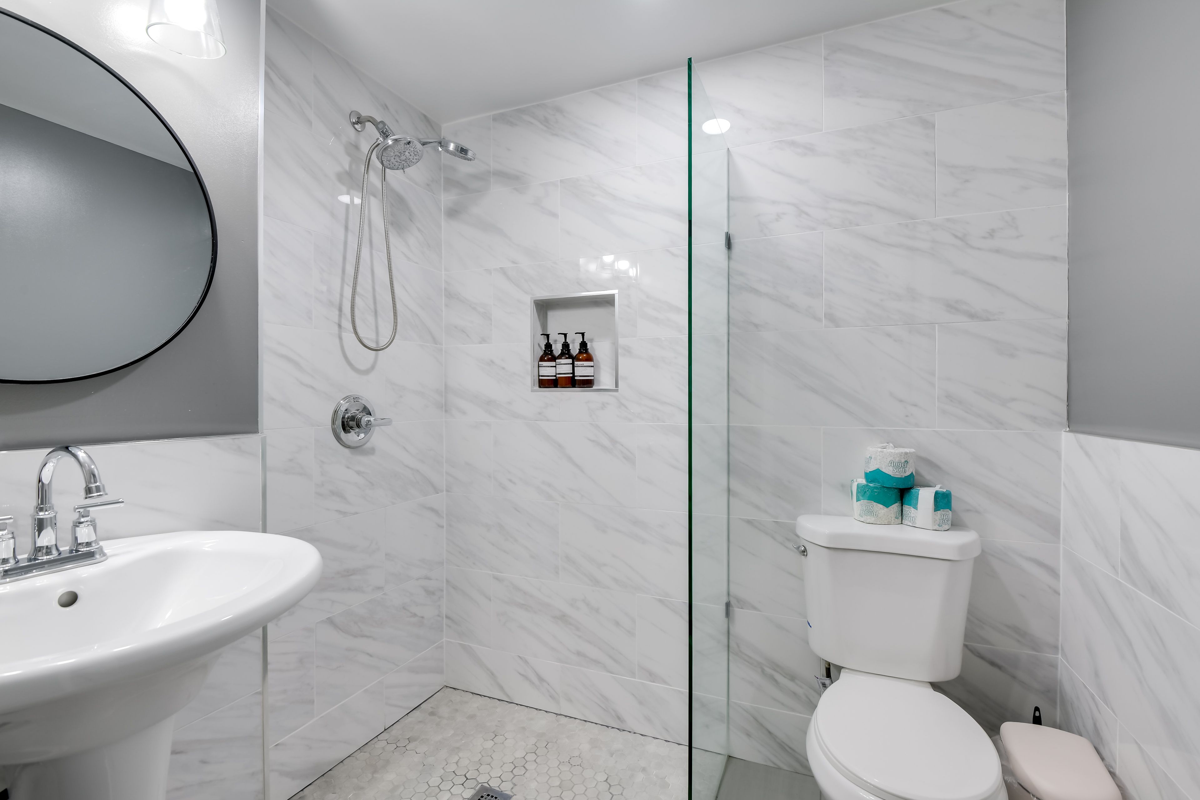 En-Suite Bathroom | 1st Floor | Towels Provided