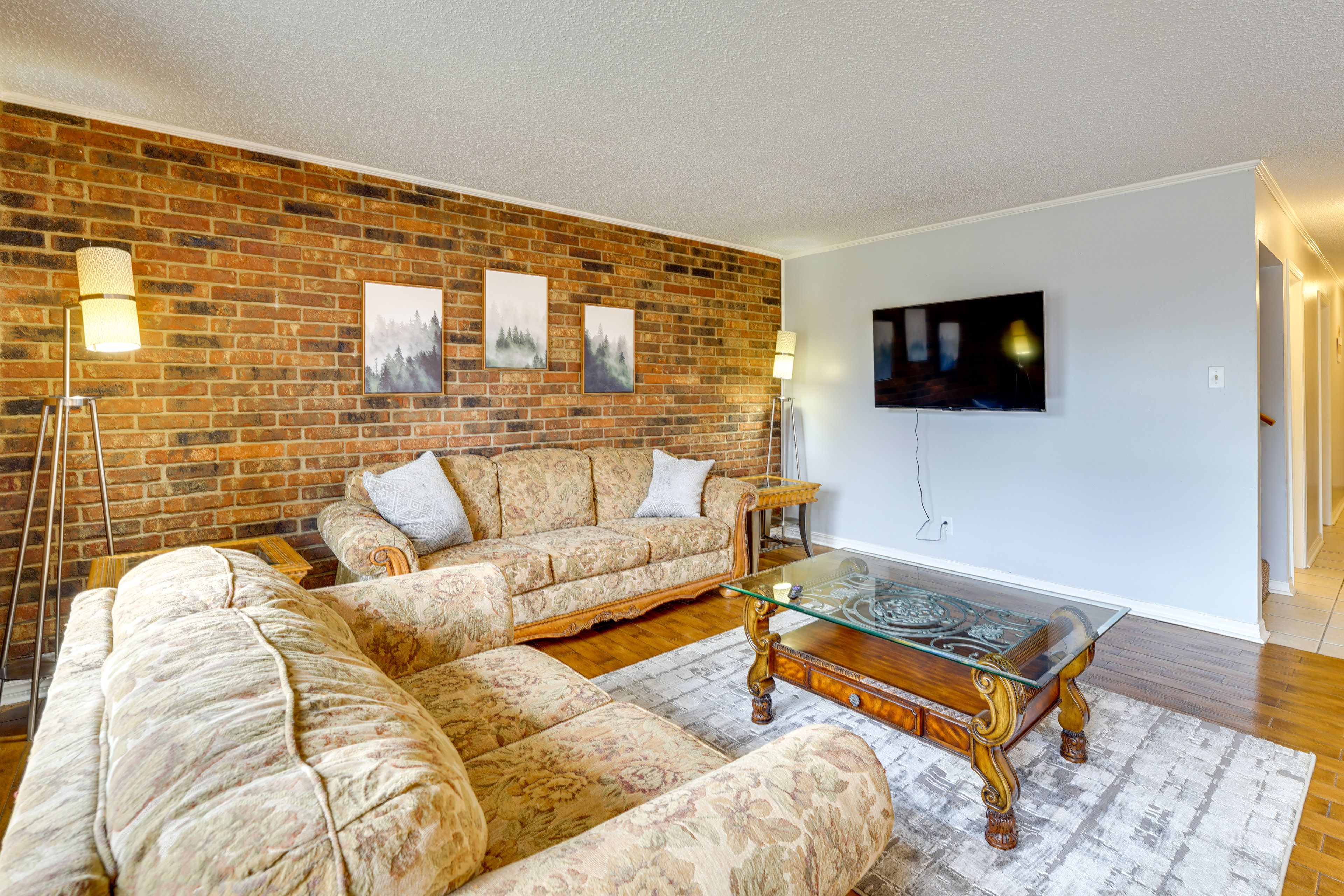 Fort Smith Vacation Rental | 4BR | 1.5BA | 1,914 Sq Ft | Stairs Required