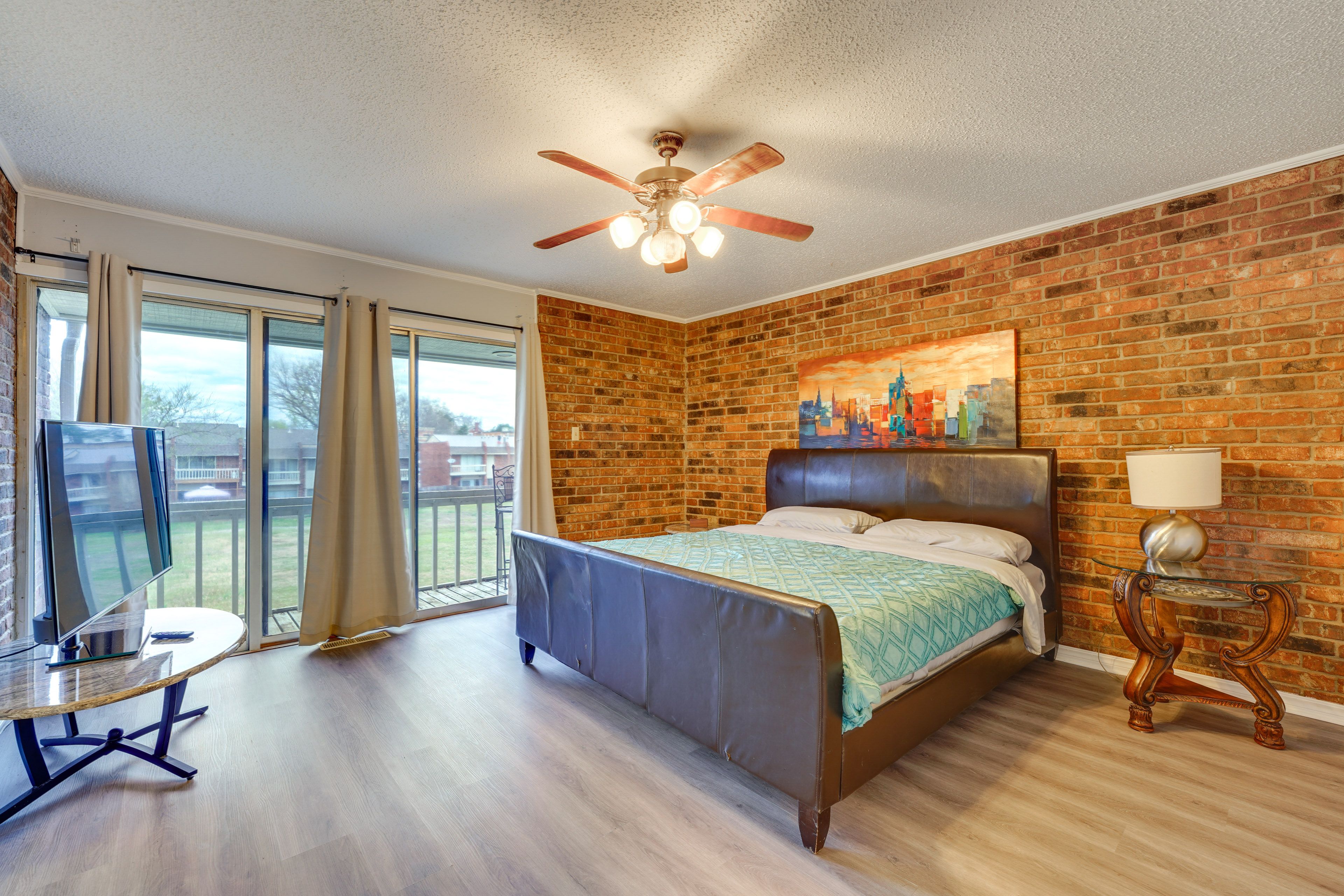 Bedroom 2 | King Bed | Linens Provided | 2nd Floor