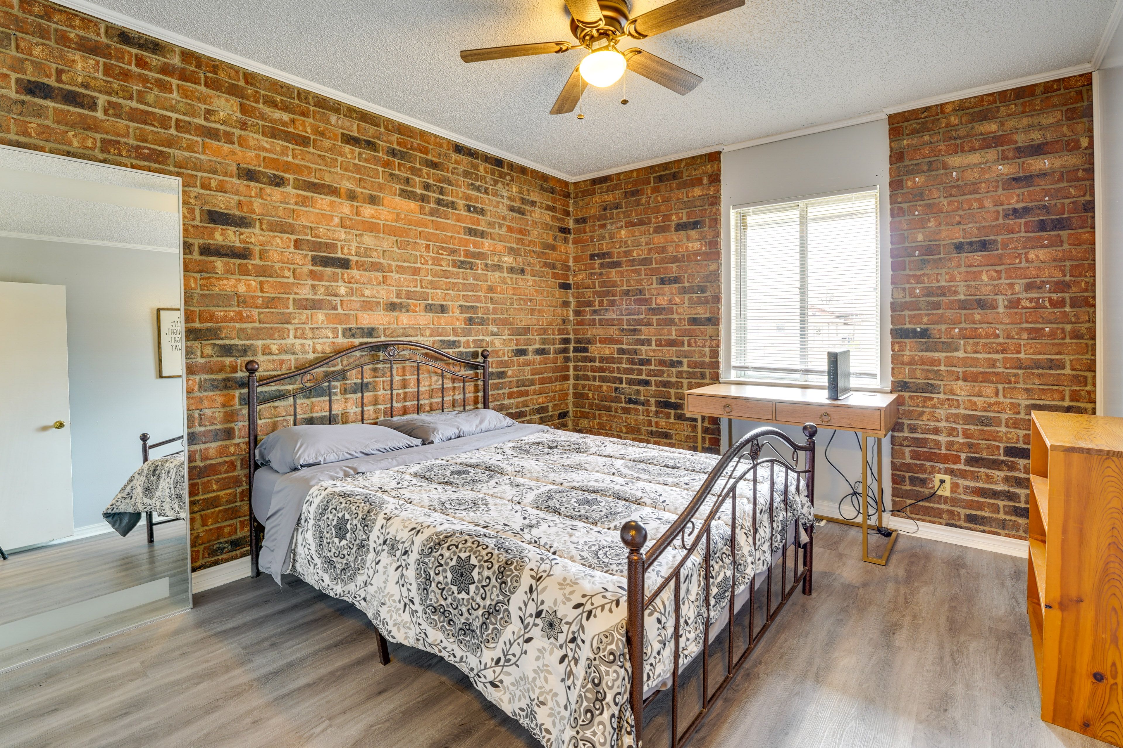 Bedroom 4 | Queen Bed | 2nd Floor