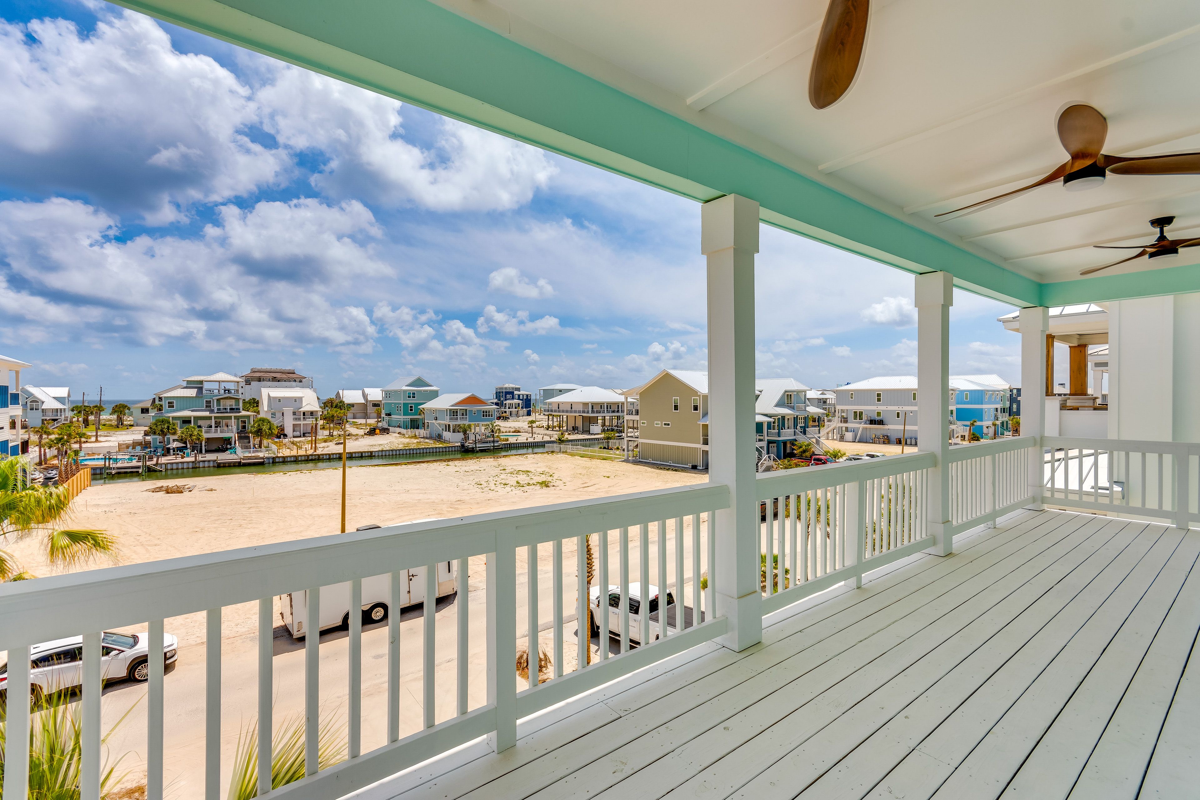 Navarre Vacation Rental | 6BR | 5BA | Step-Free Access via Elevator