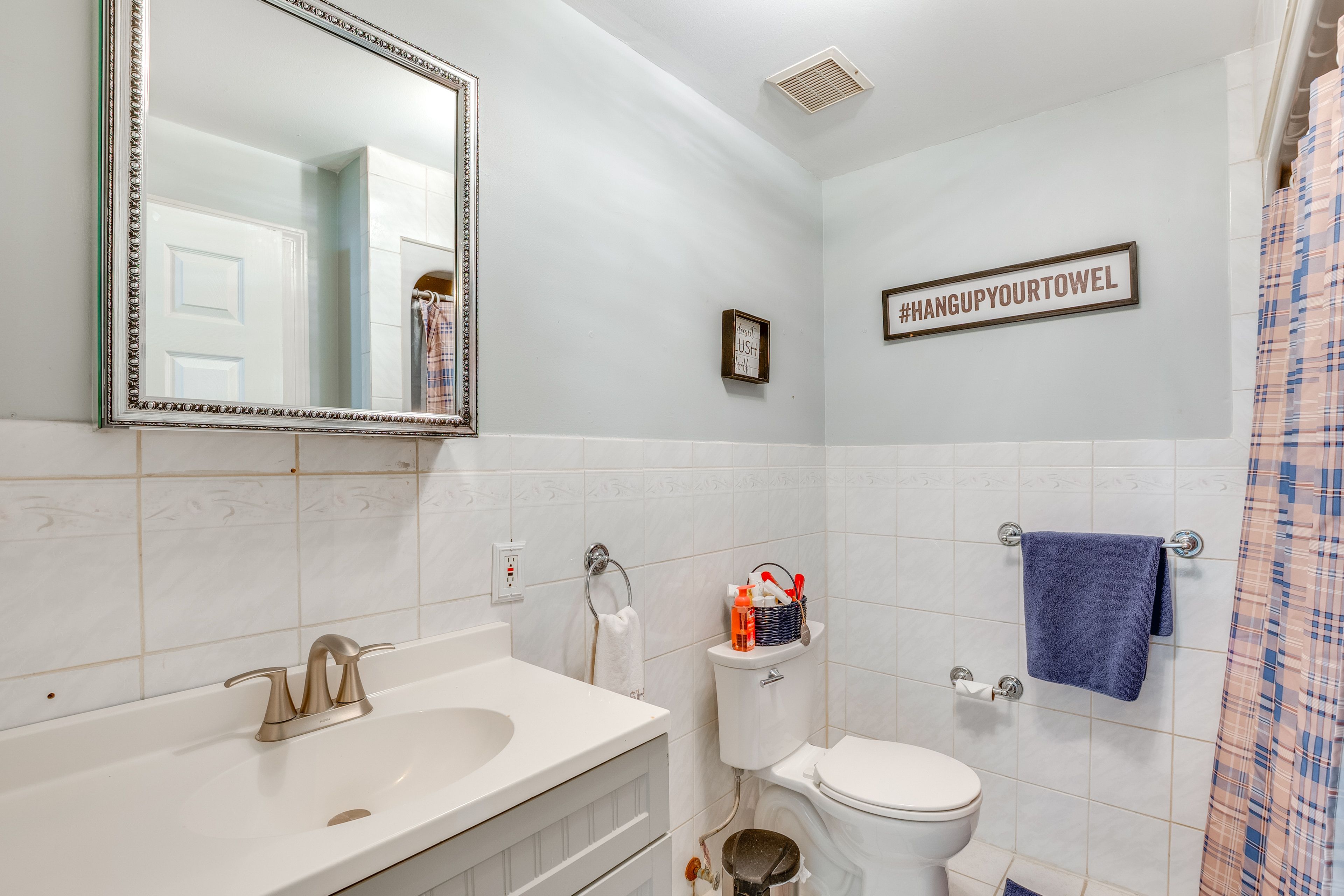 Full Bath | Towels