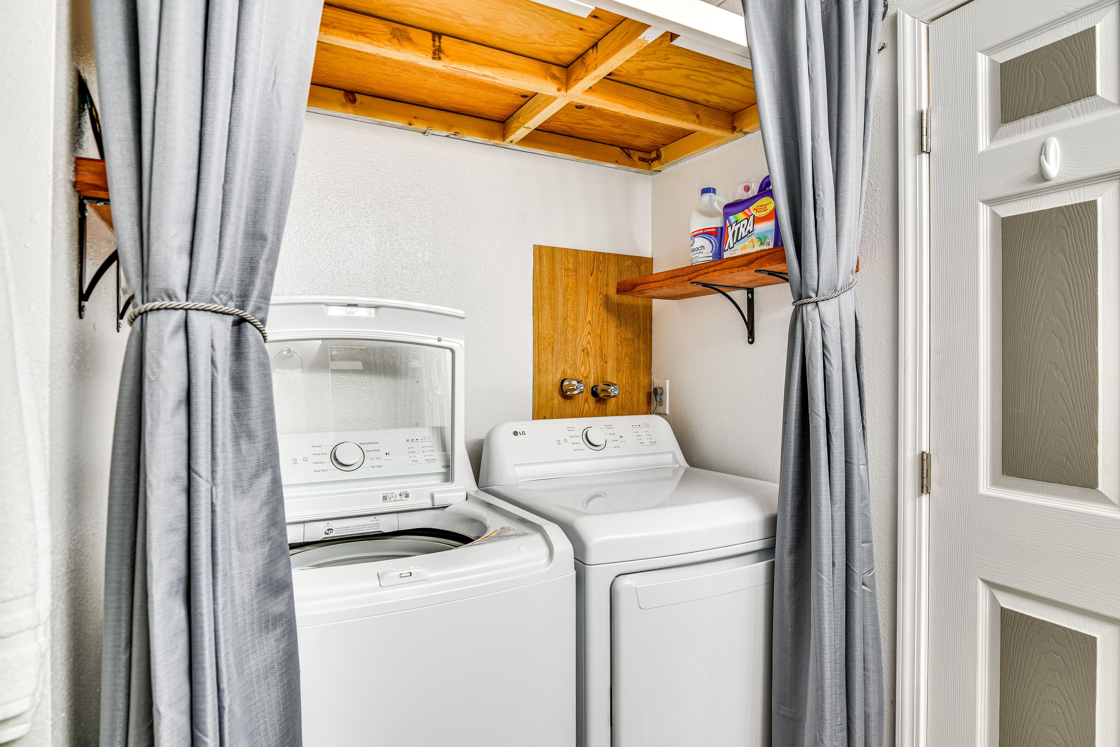 In-Unit Laundry