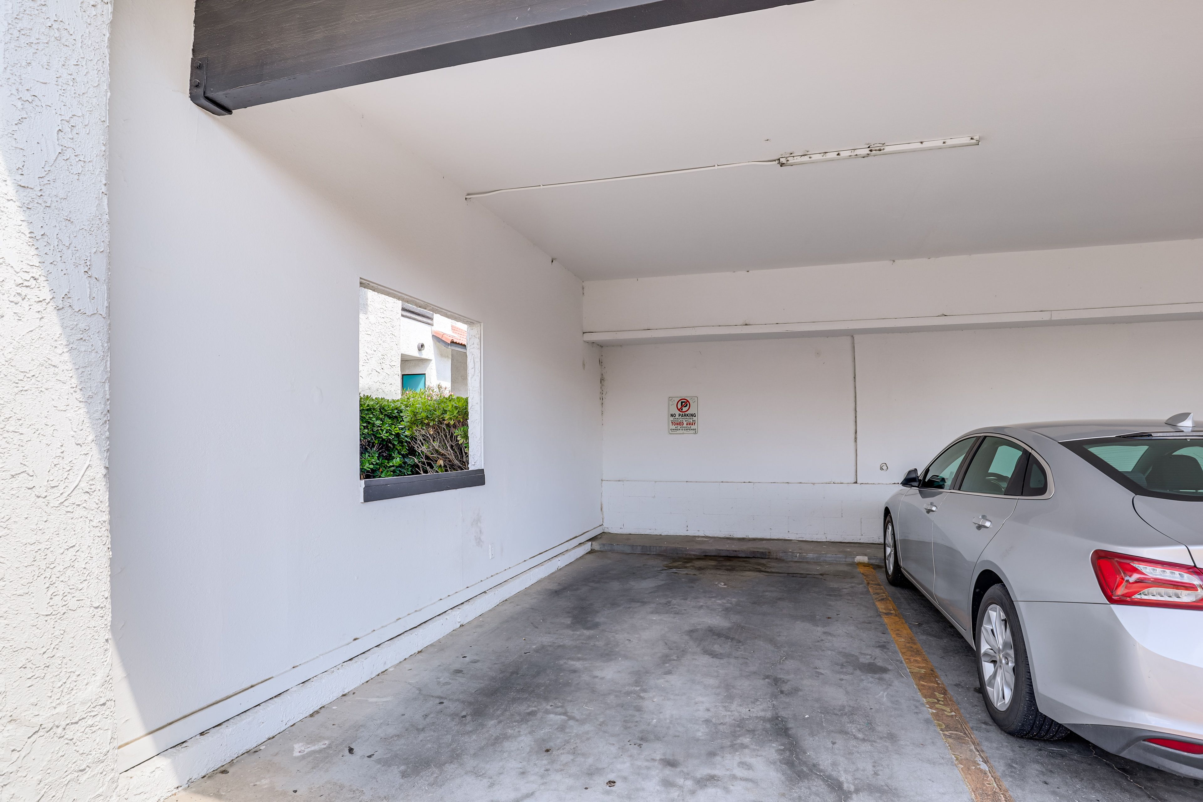 Parking | Reserved Space (1 Vehicle) | Community Lot (Addt'l Vehicles)