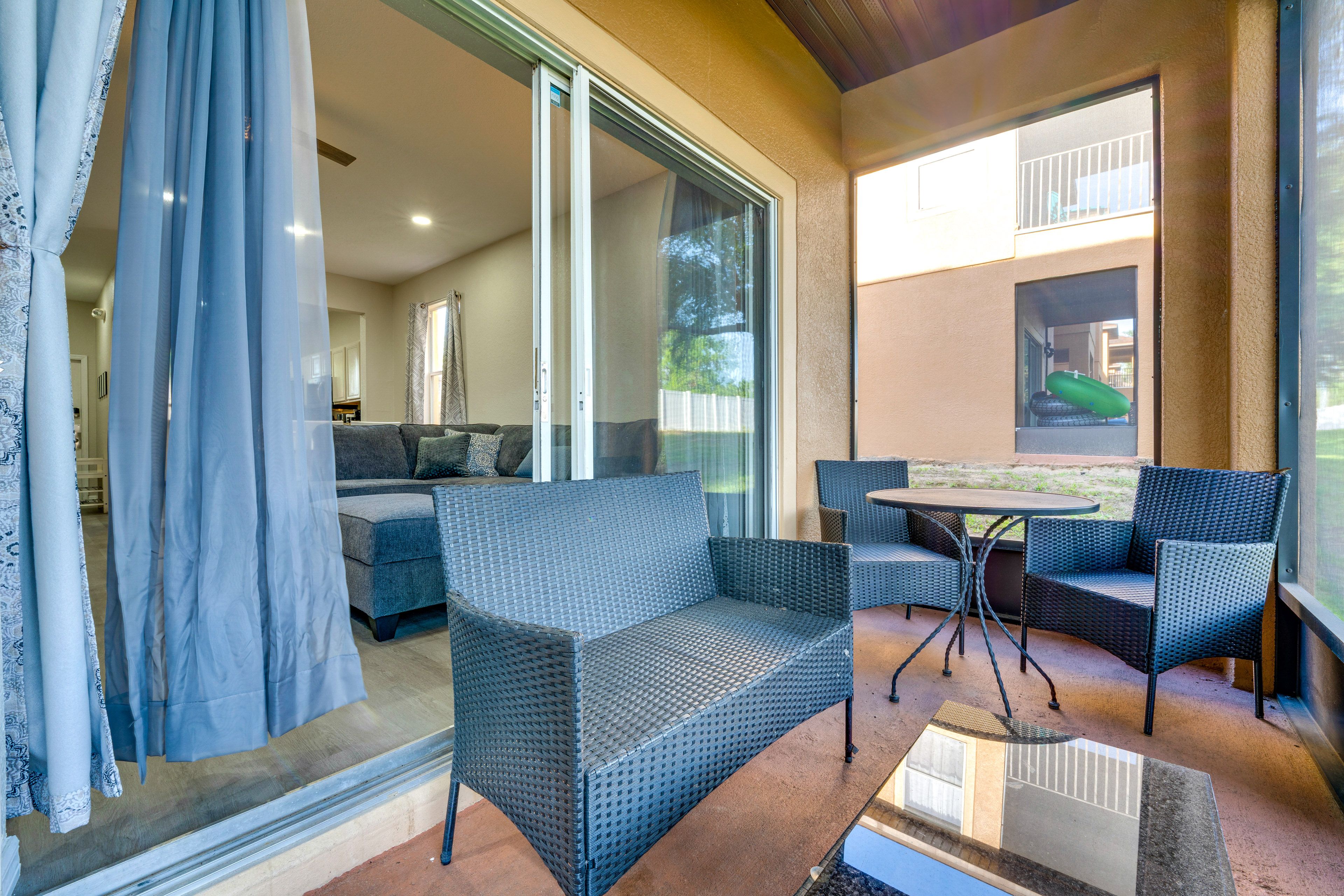 Screened-In Porch
