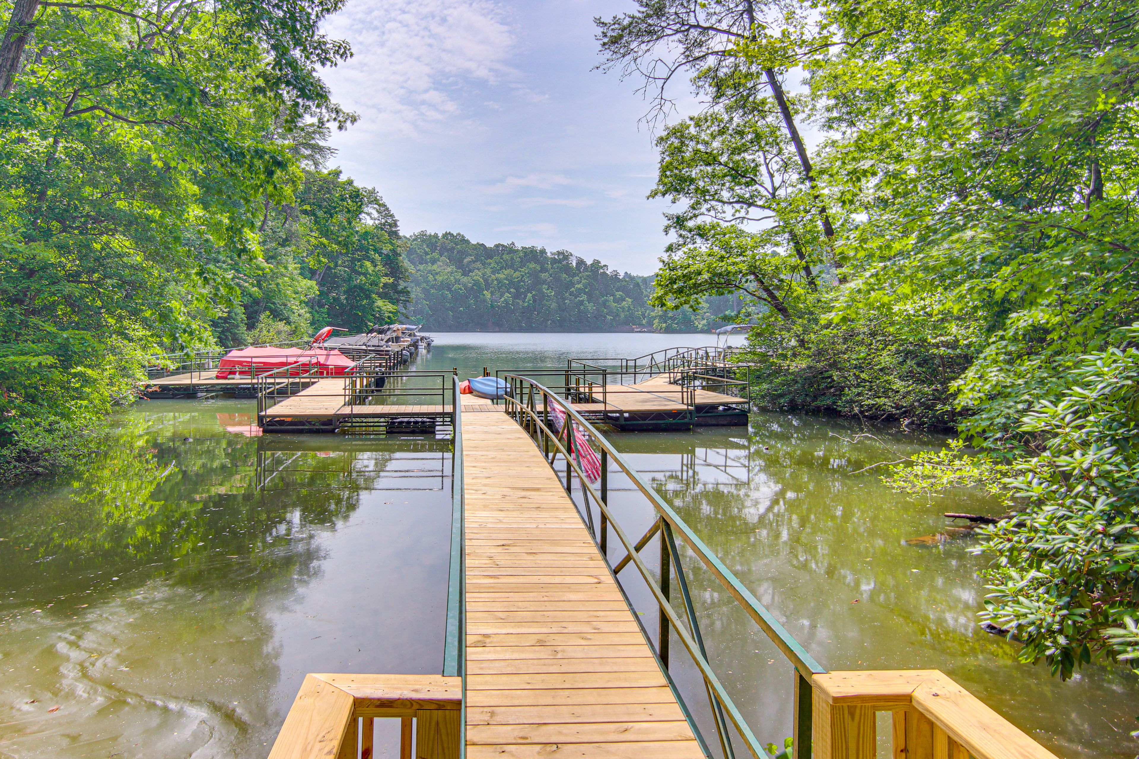 Mill Spring Vacation Rental | 3BR | 3BA | 4 Steps to Enter | 2,300 Sq Ft