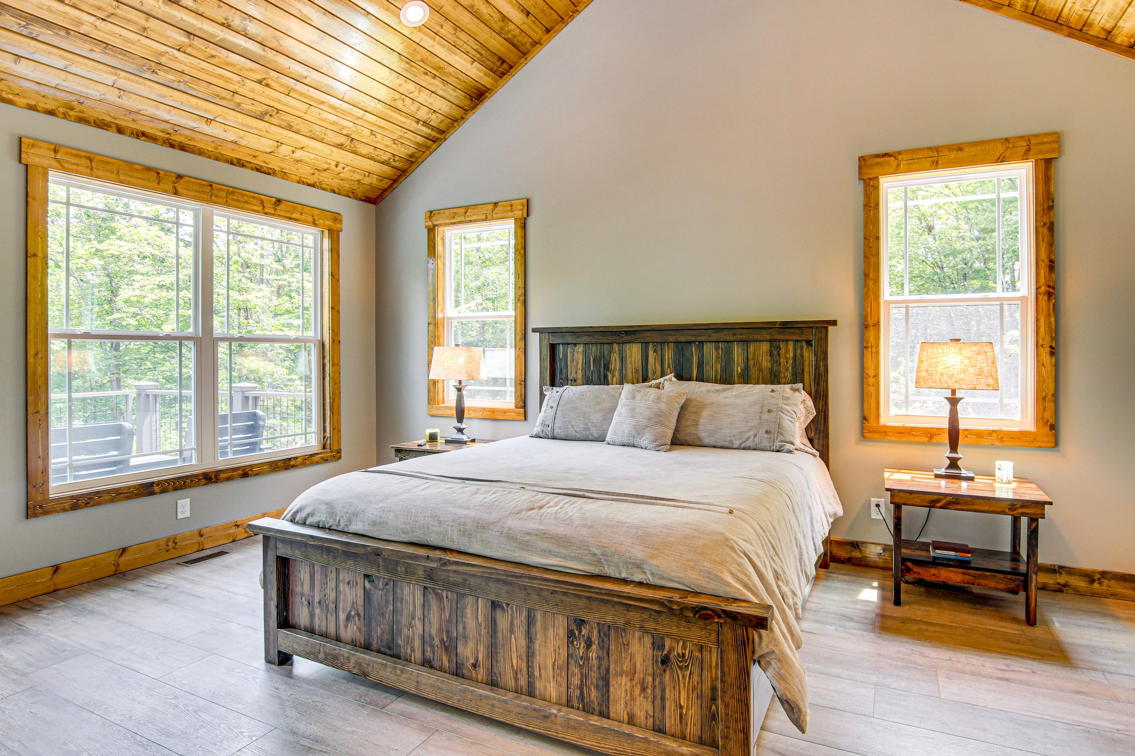 Bedroom 1 | Upper Floor | King Bed | Linens Provided