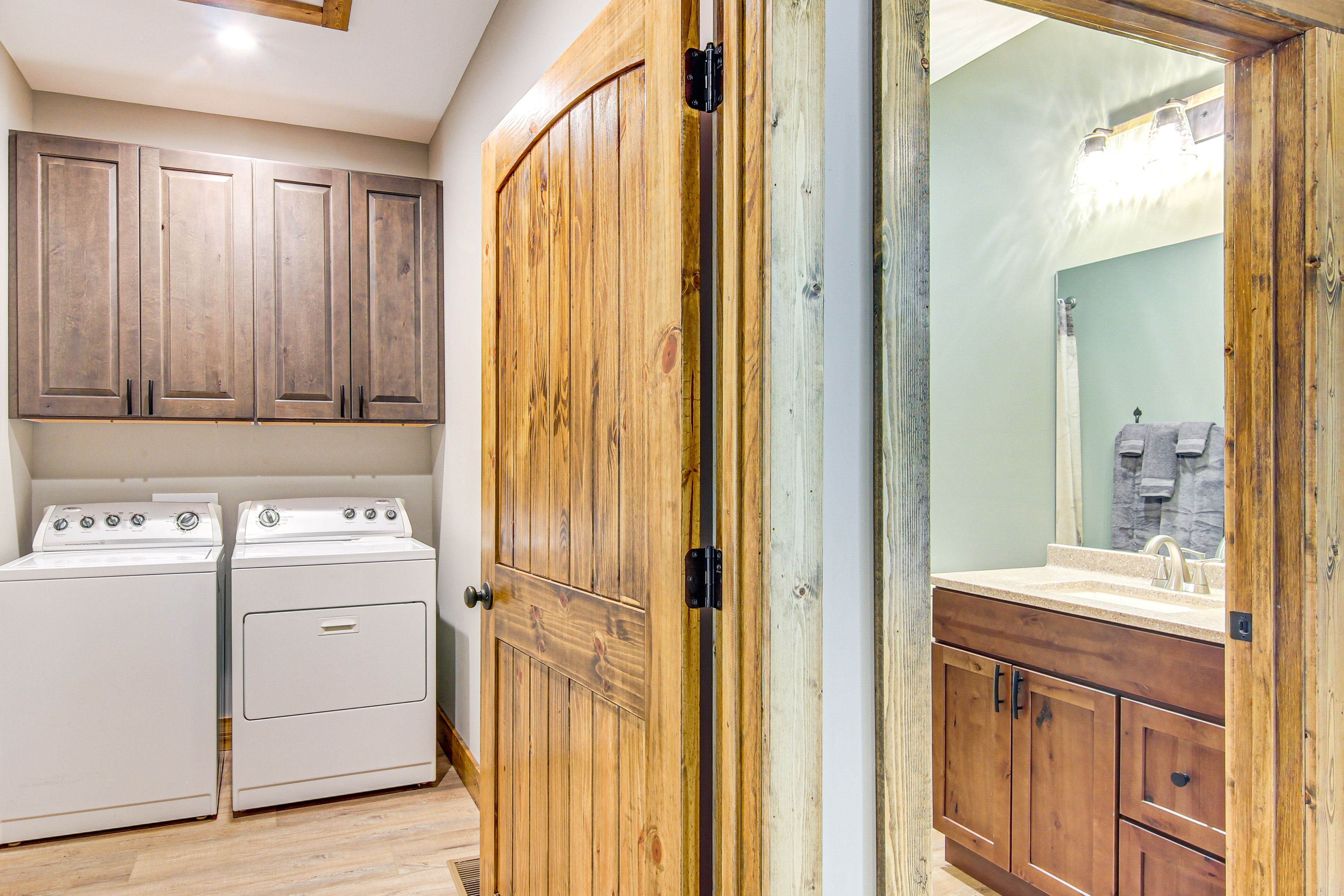 Laundry Room | Upper Floor | Washer & Dryer
