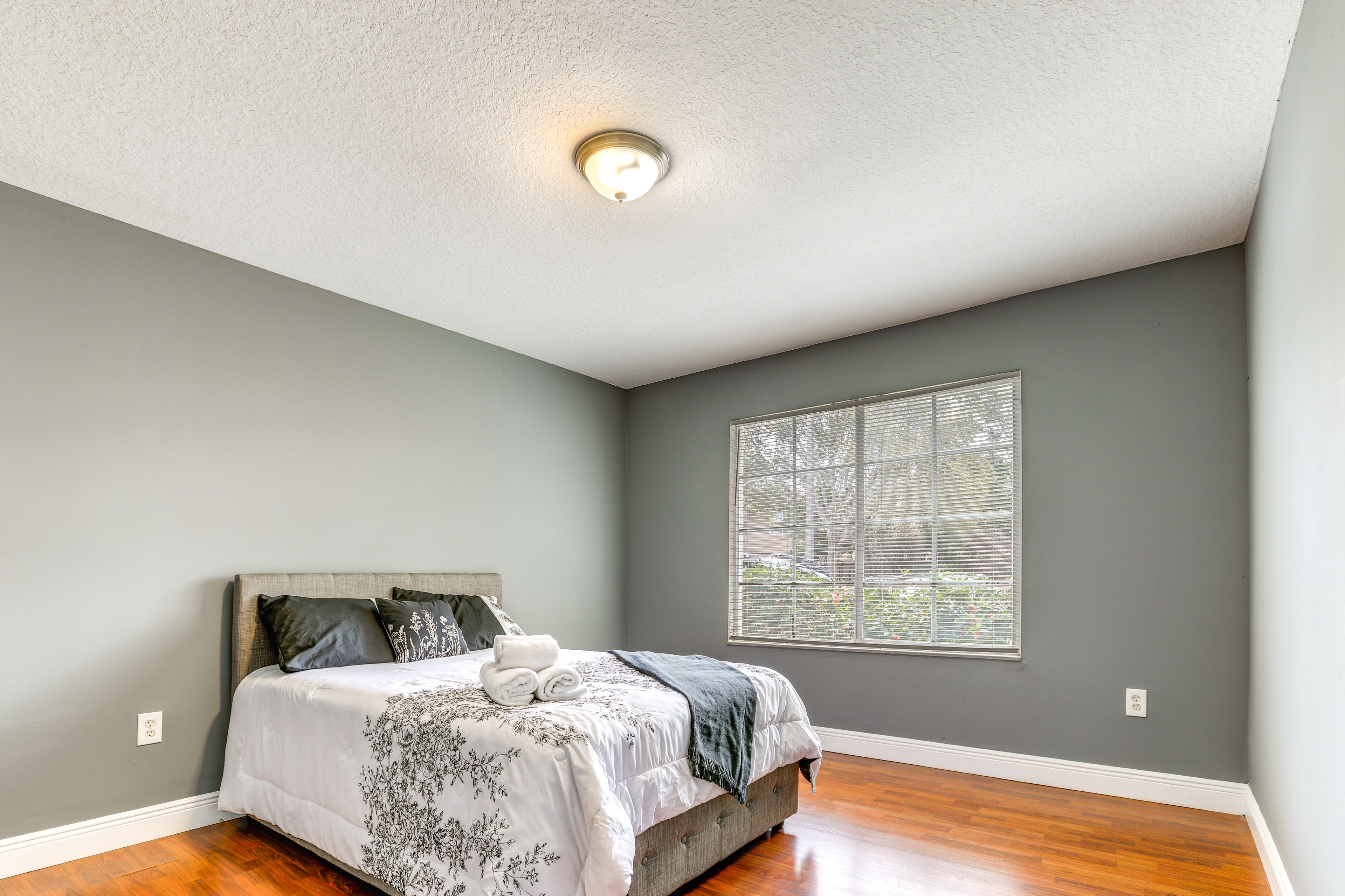 Bedroom 2 | Queen Bed | Linens Provided