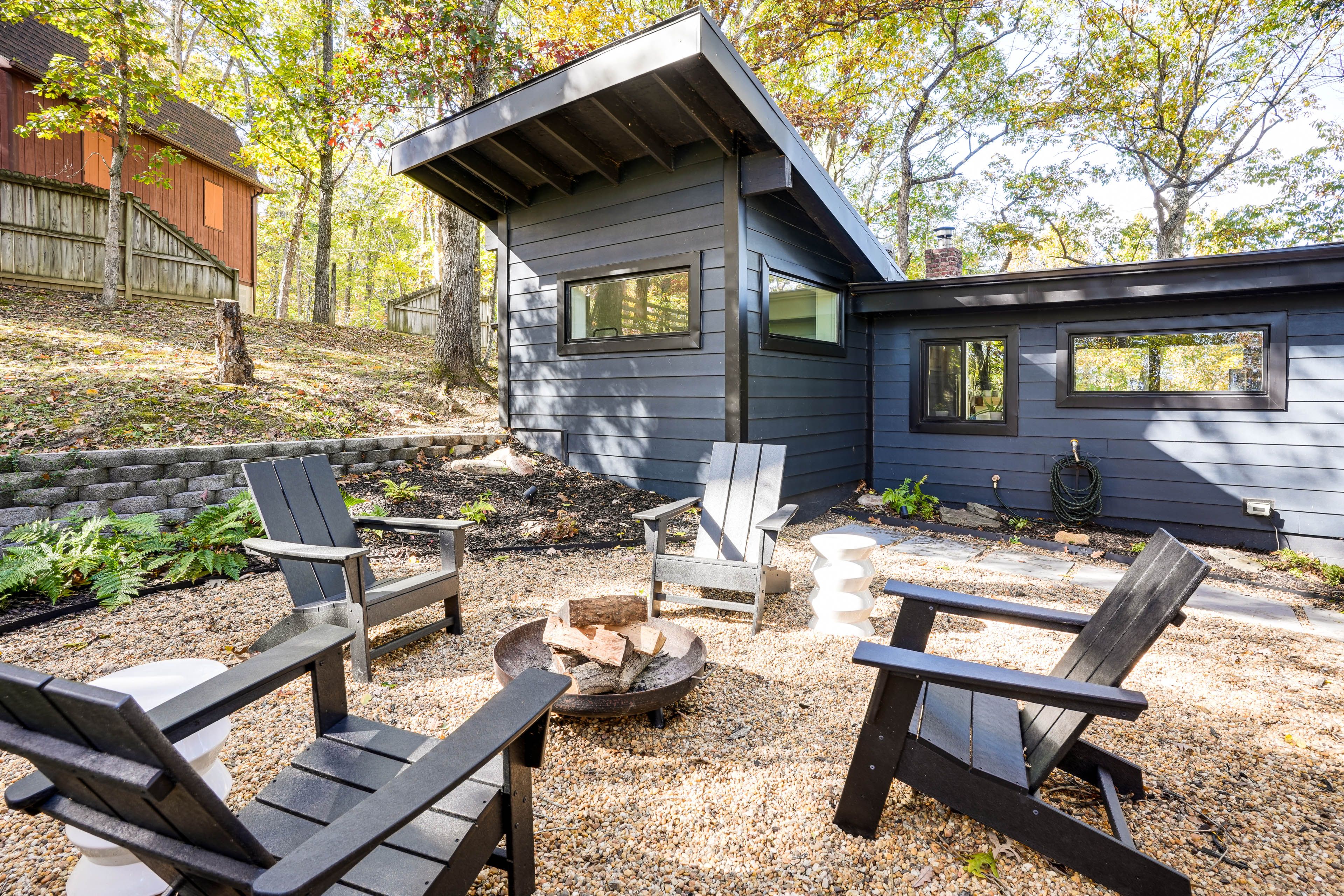 Luray Vacation Rental | 2BR | 1BA | Half Step Required | 900 Sq Ft