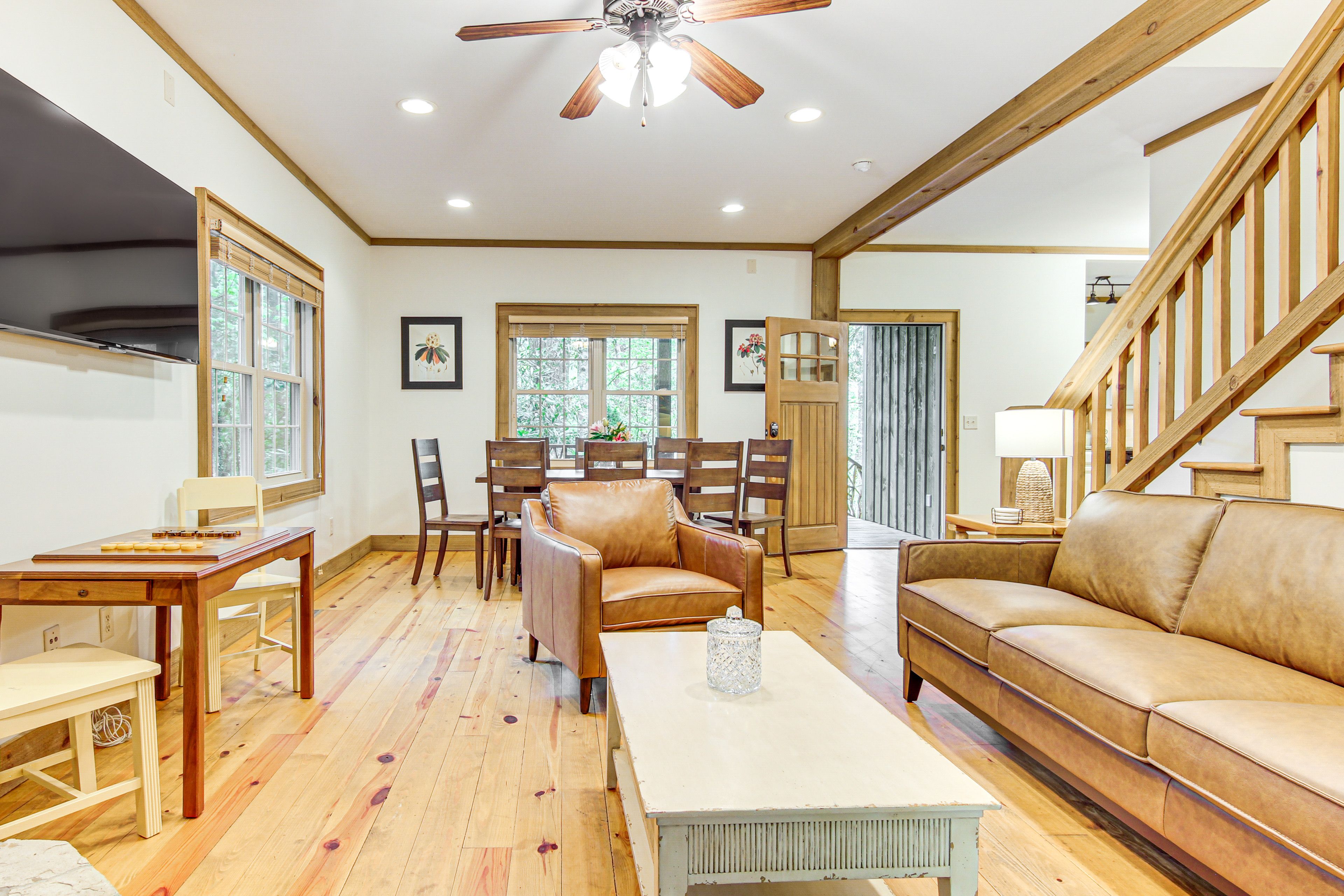 Cashiers Vacation Rental | 3BR | 2BA | 1,500 Sq Ft | 6 Steps to Enter