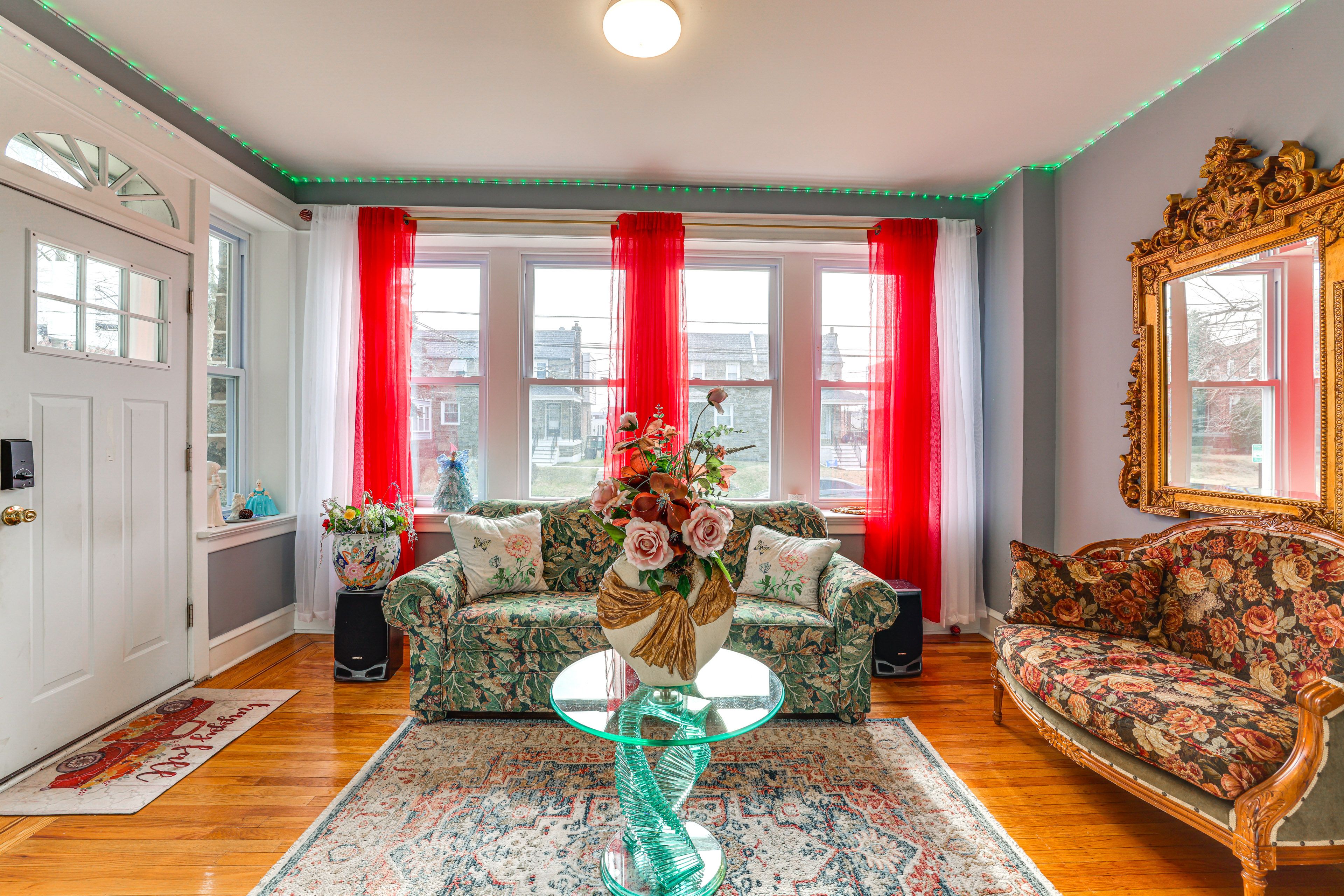 Sitting Room | Central A/C & Heat | 1st Floor