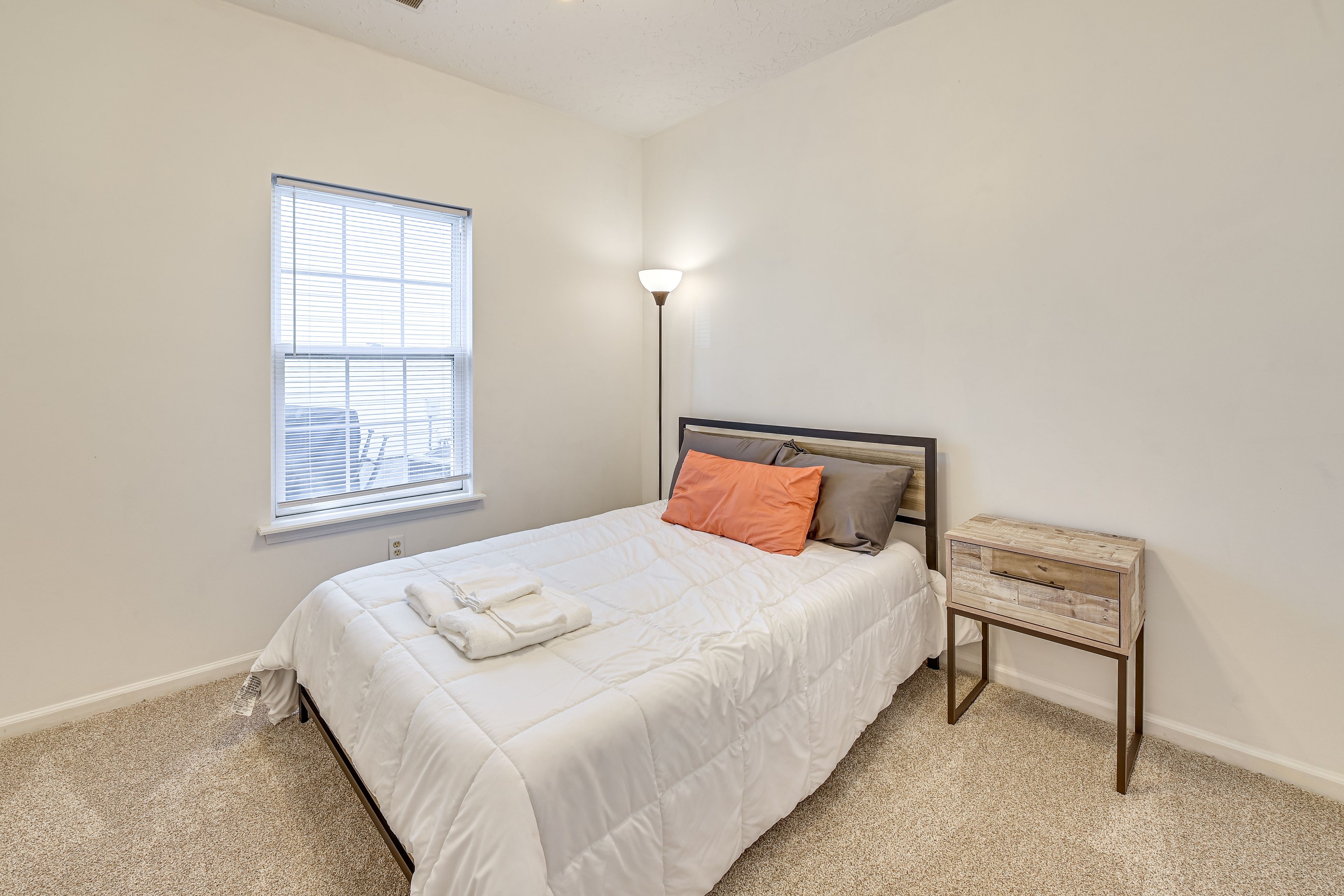 Bedroom 2 | Full Bed