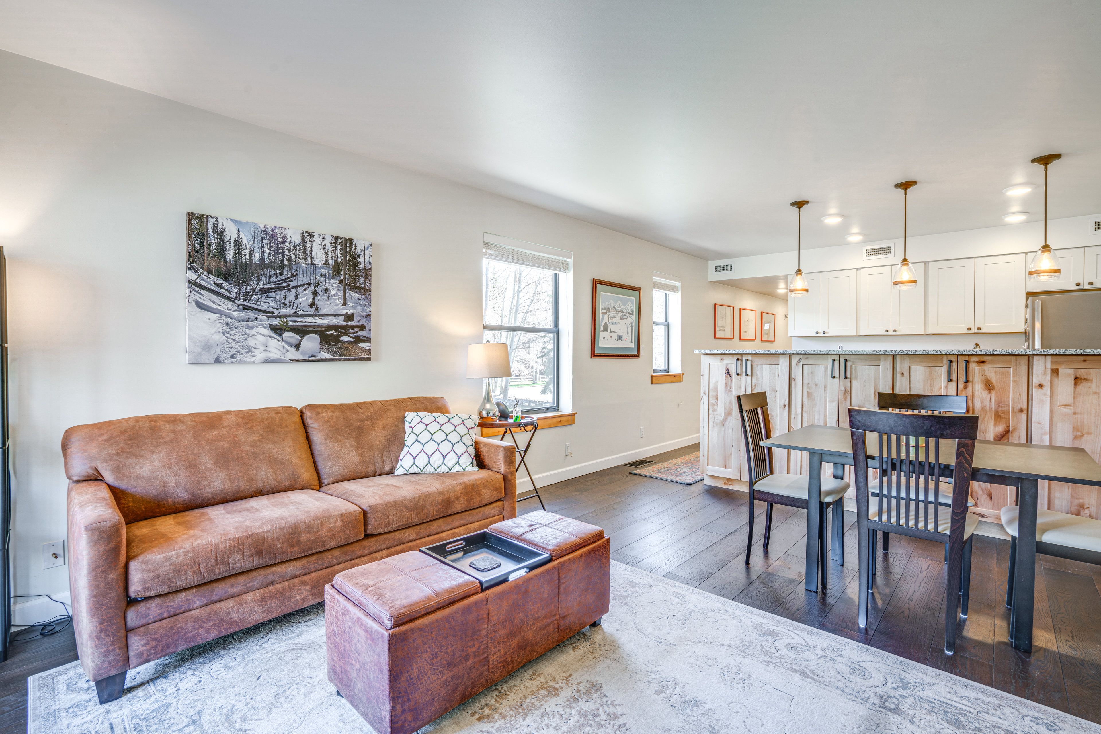 Living Room | Full Sleeper Sofa | Central Heating | Free WiFi | Smart TV