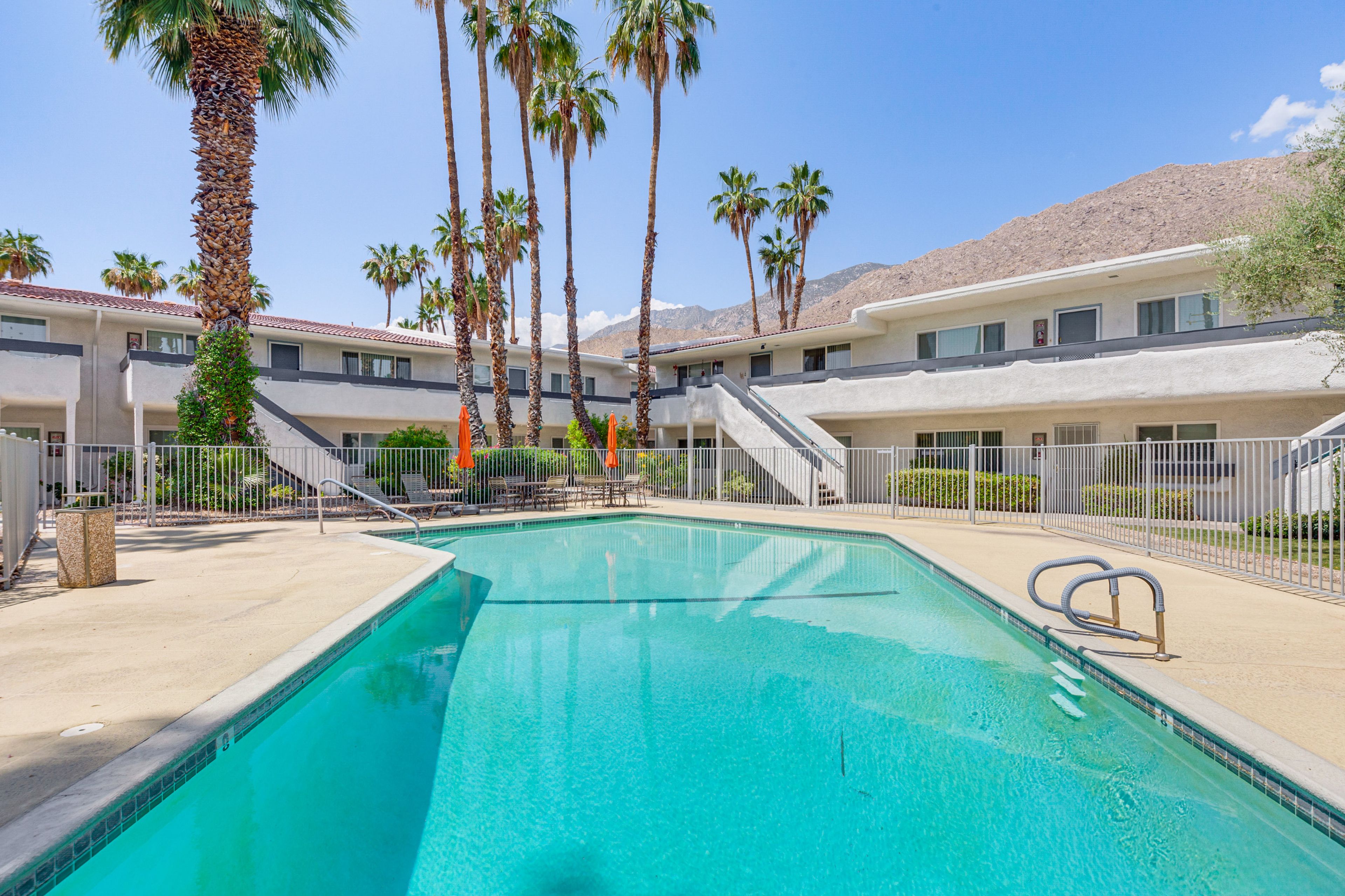 Palm Springs Vacation Rental | 2BR | 2BA | 1,024 Sq Ft | Step-Free Entry