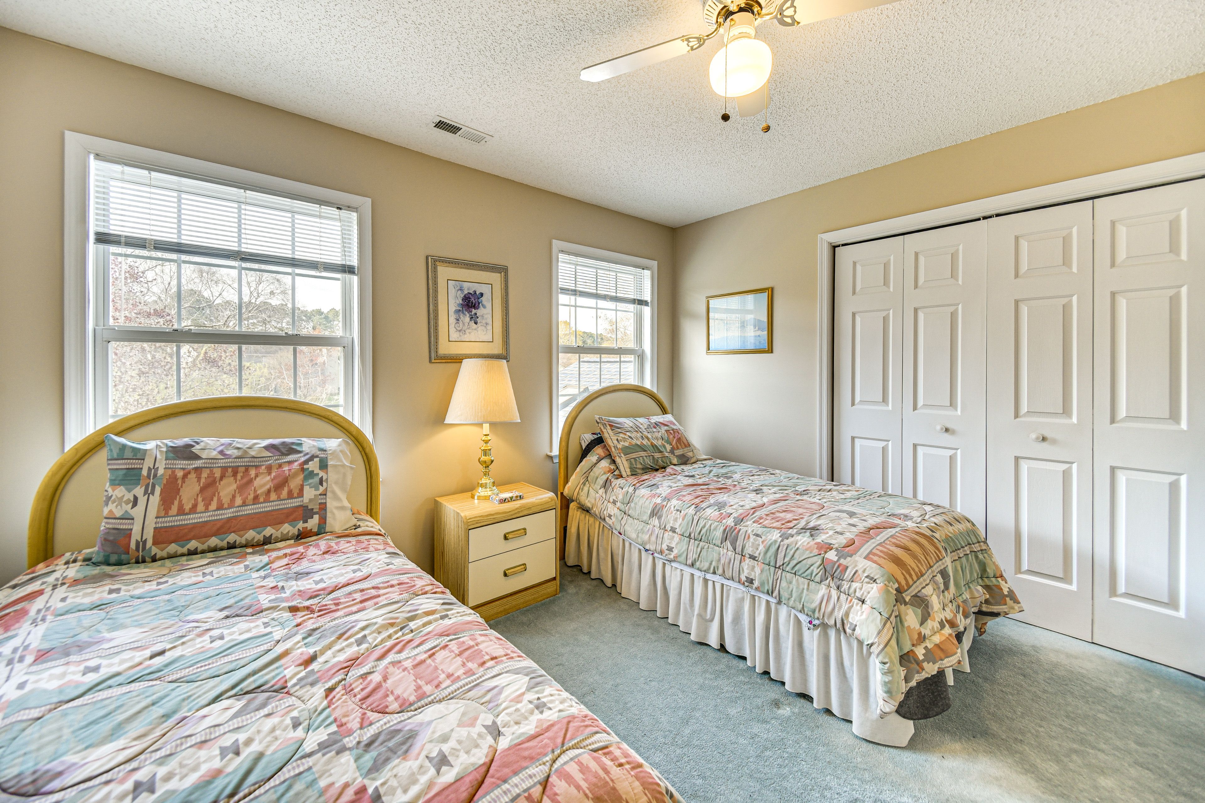 Bedroom 2 | 2 Twin Beds | 2nd Floor