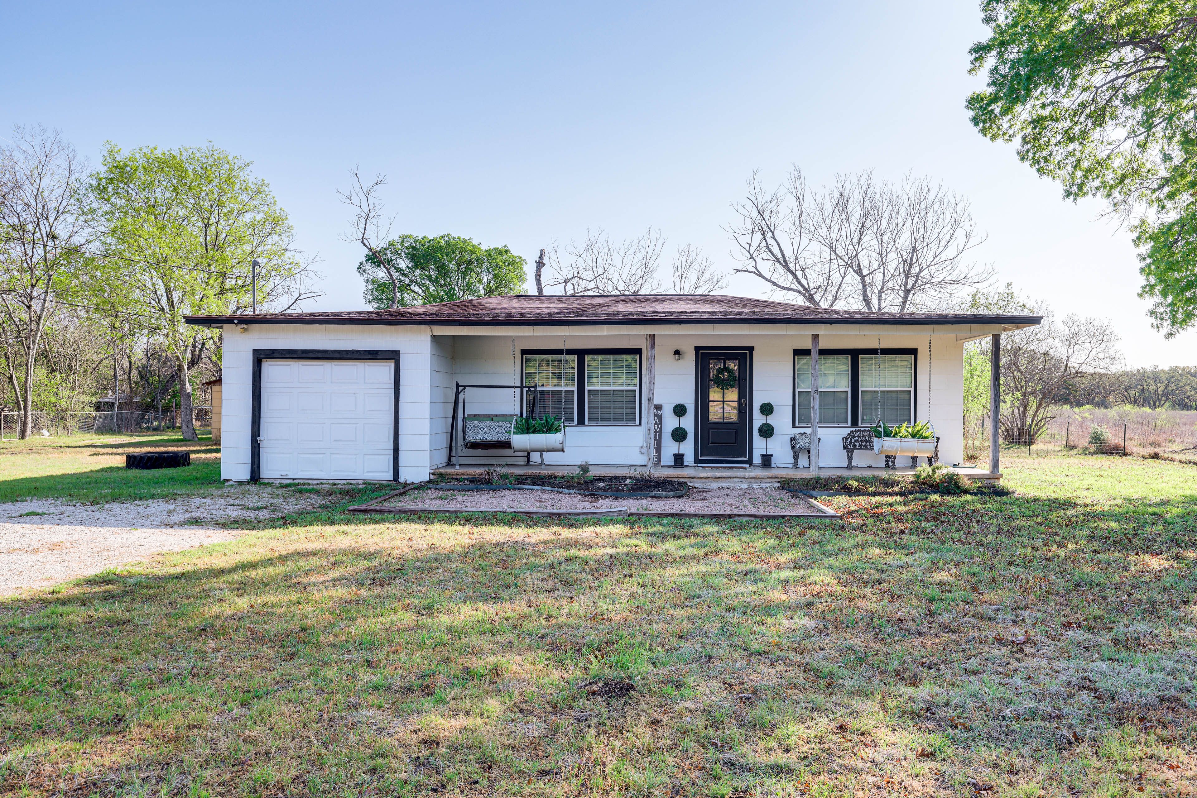 New Braunfels Vacation Rental | 4BR | 1BA | 1,300 Sq Ft | 3 Steps to Enter