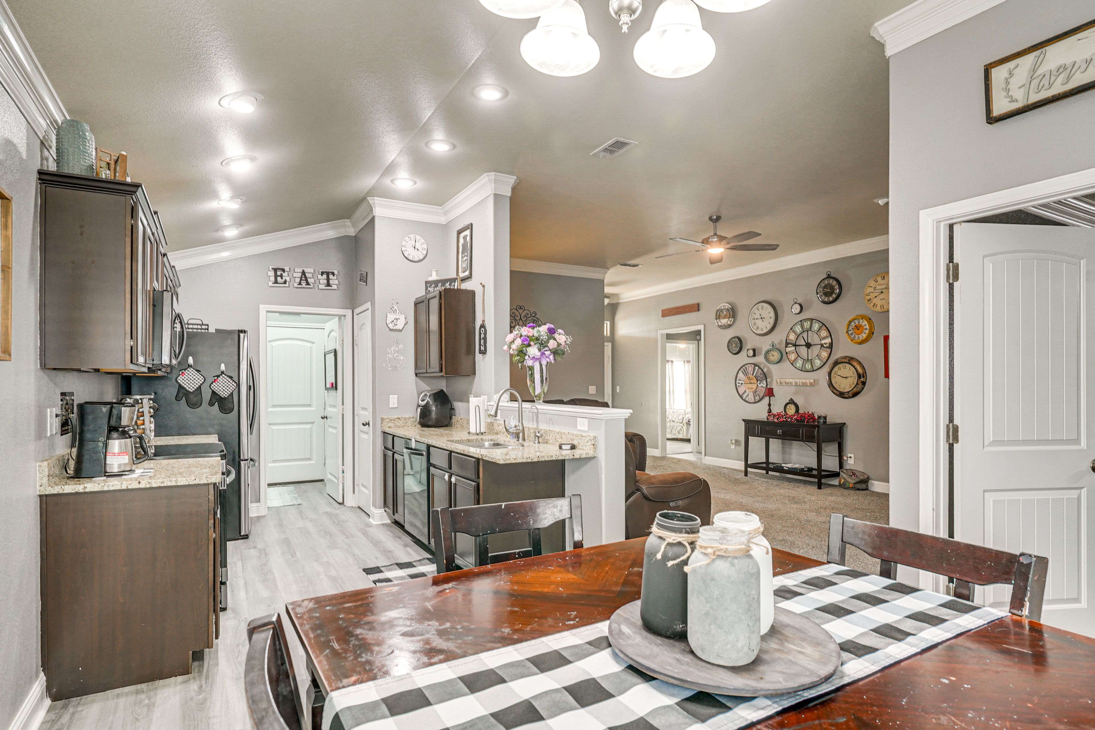 Dining Area | Kitchen | Cooking Basics