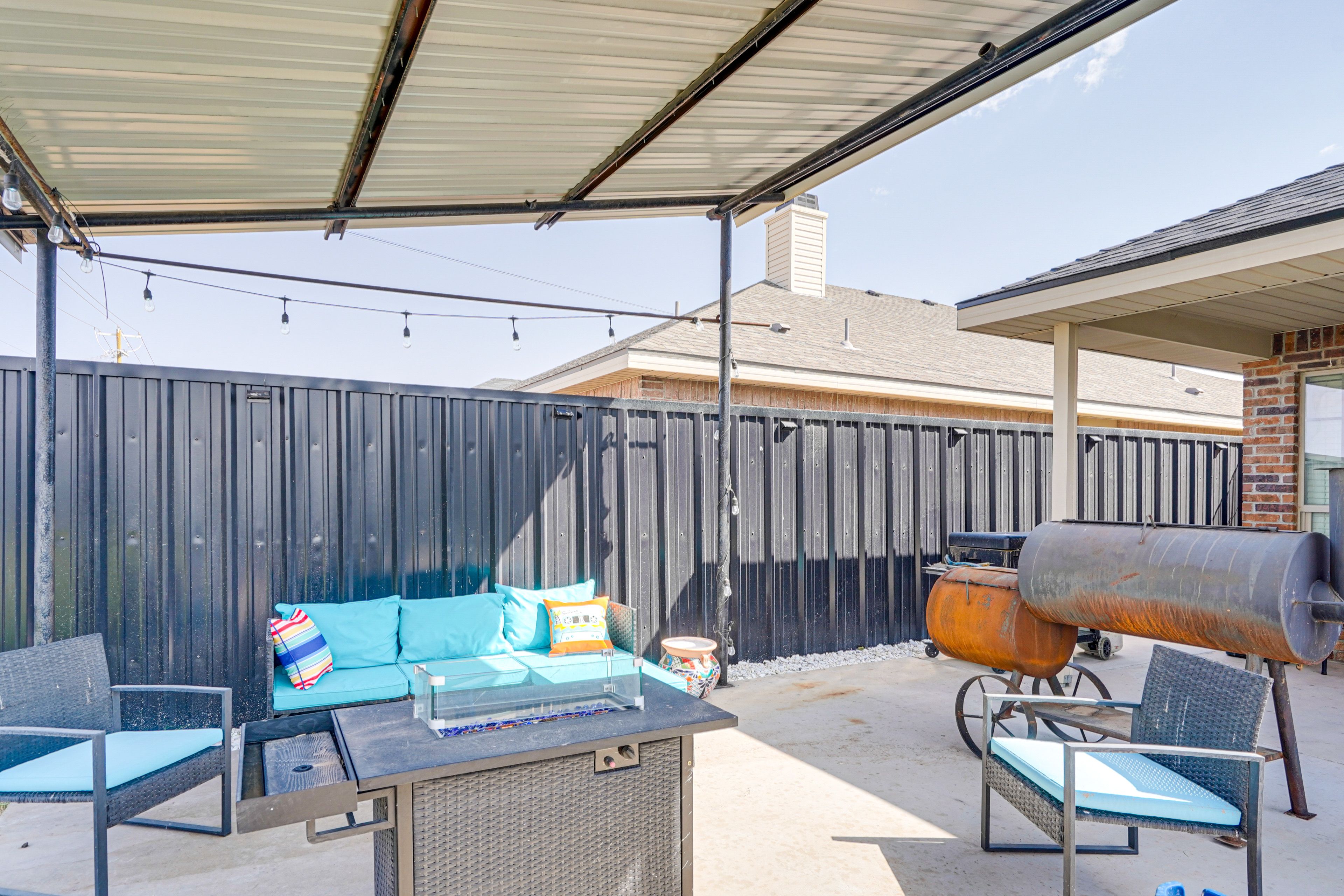 Covered Patio | Gas Grill | Fire Pit