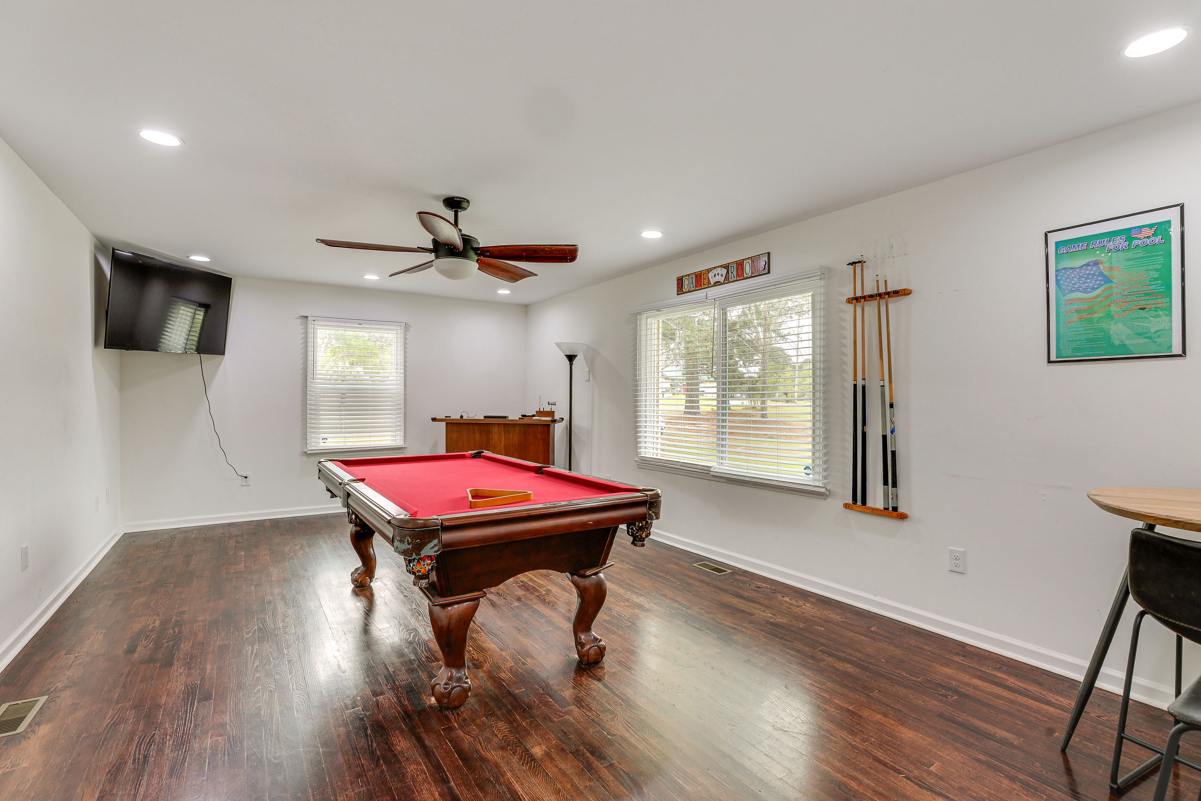 Game Room | Pool Table | Smart TV