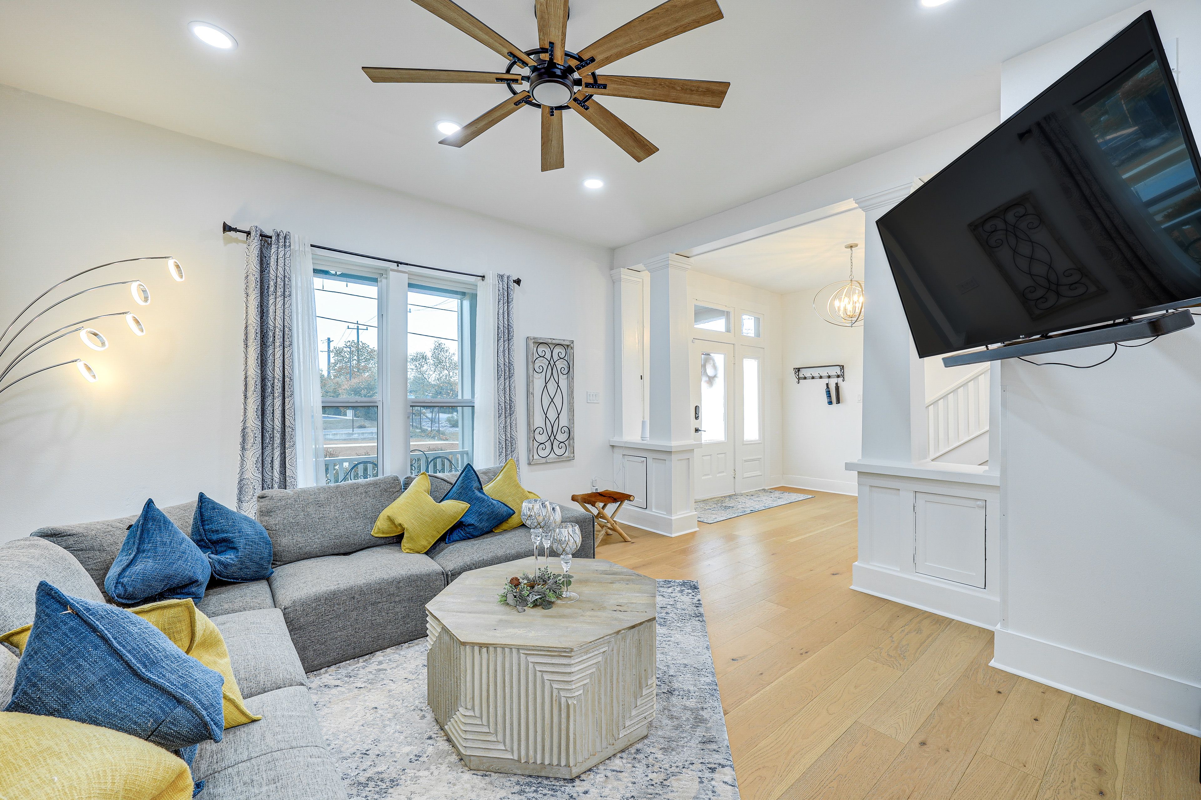 Living Room | 1st Floor | Smart TV | Free WiFi | Central Heating & A/C