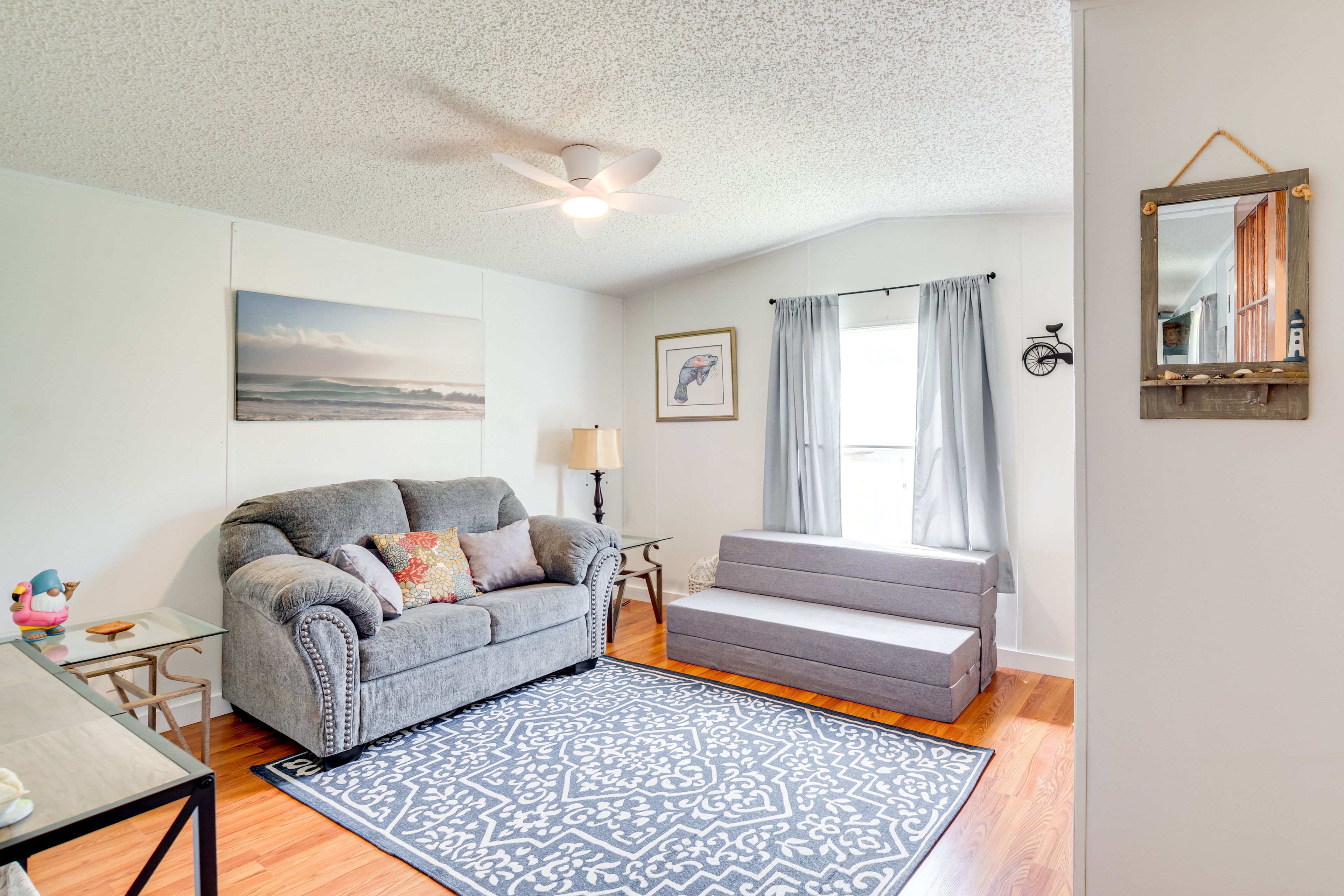 Bedroom 2 | Queen Futon