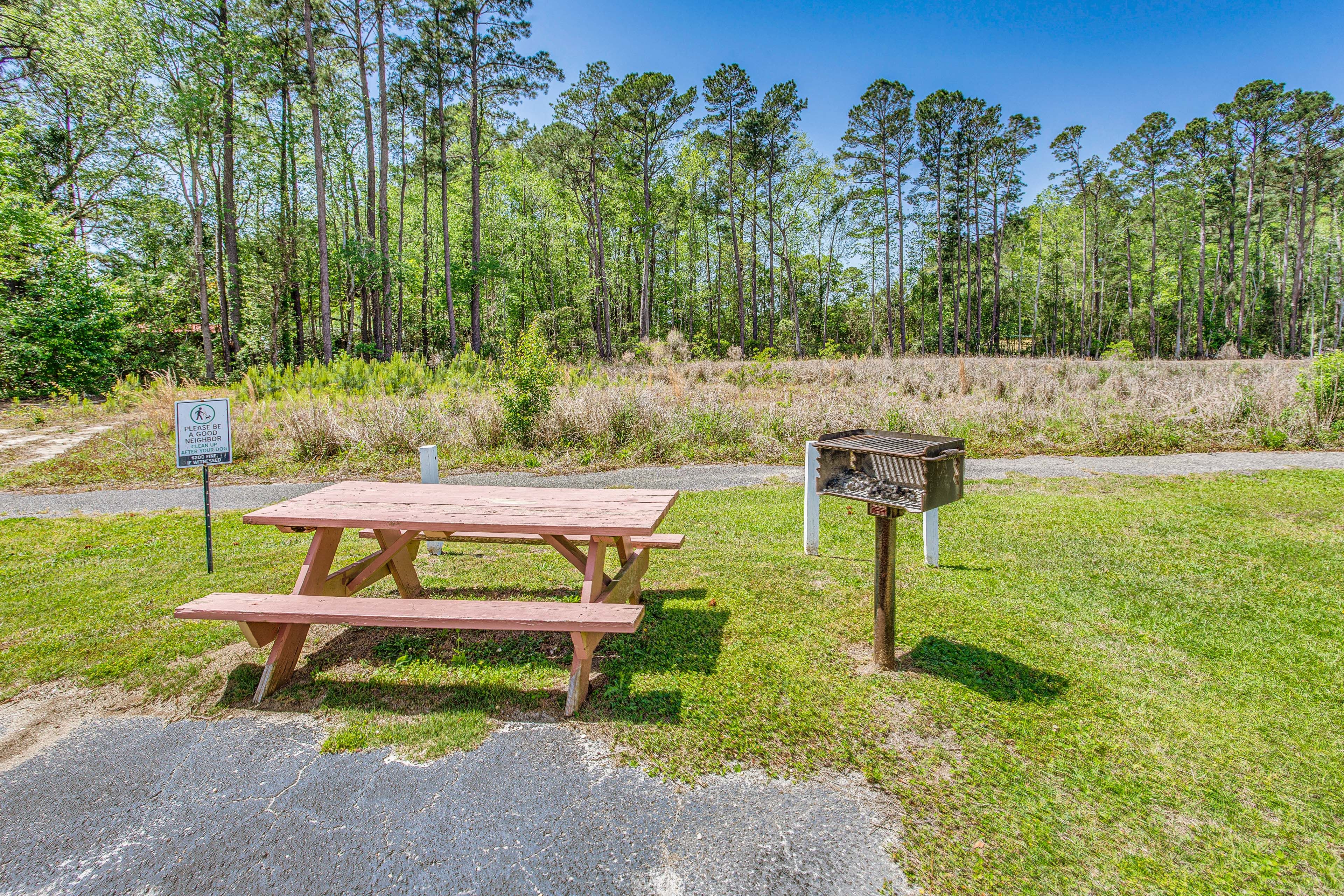 Baytree Golf Colony Condominiums | Community Amenities