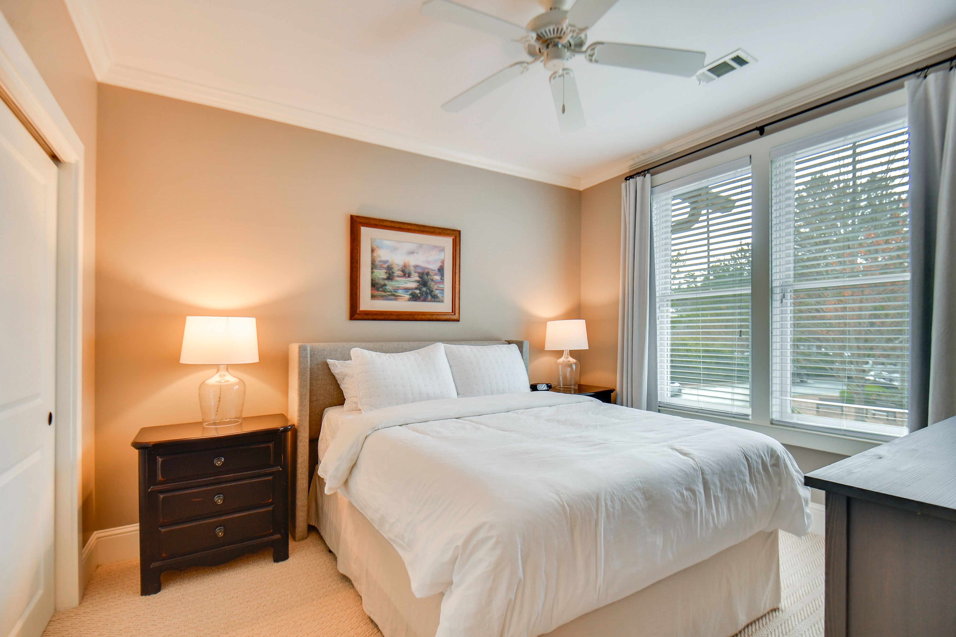 Bedroom 2 | Queen Bed | 1st Floor