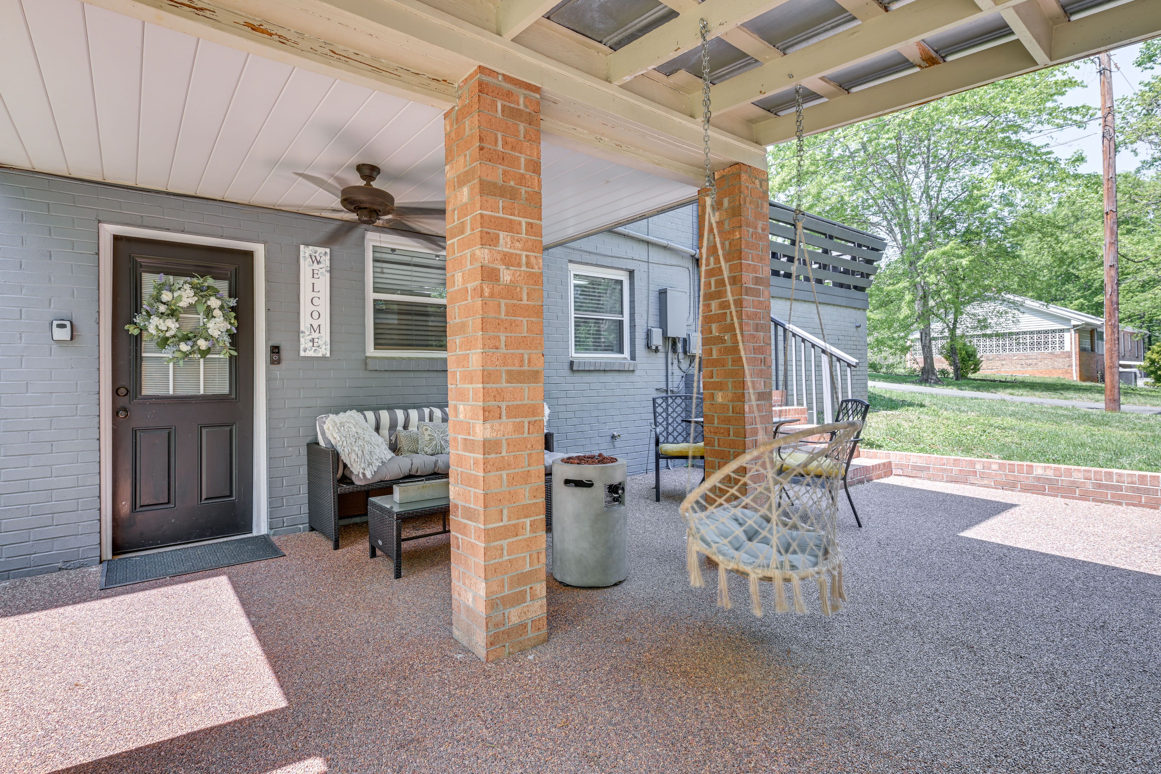 Private Patio | Fire Pit