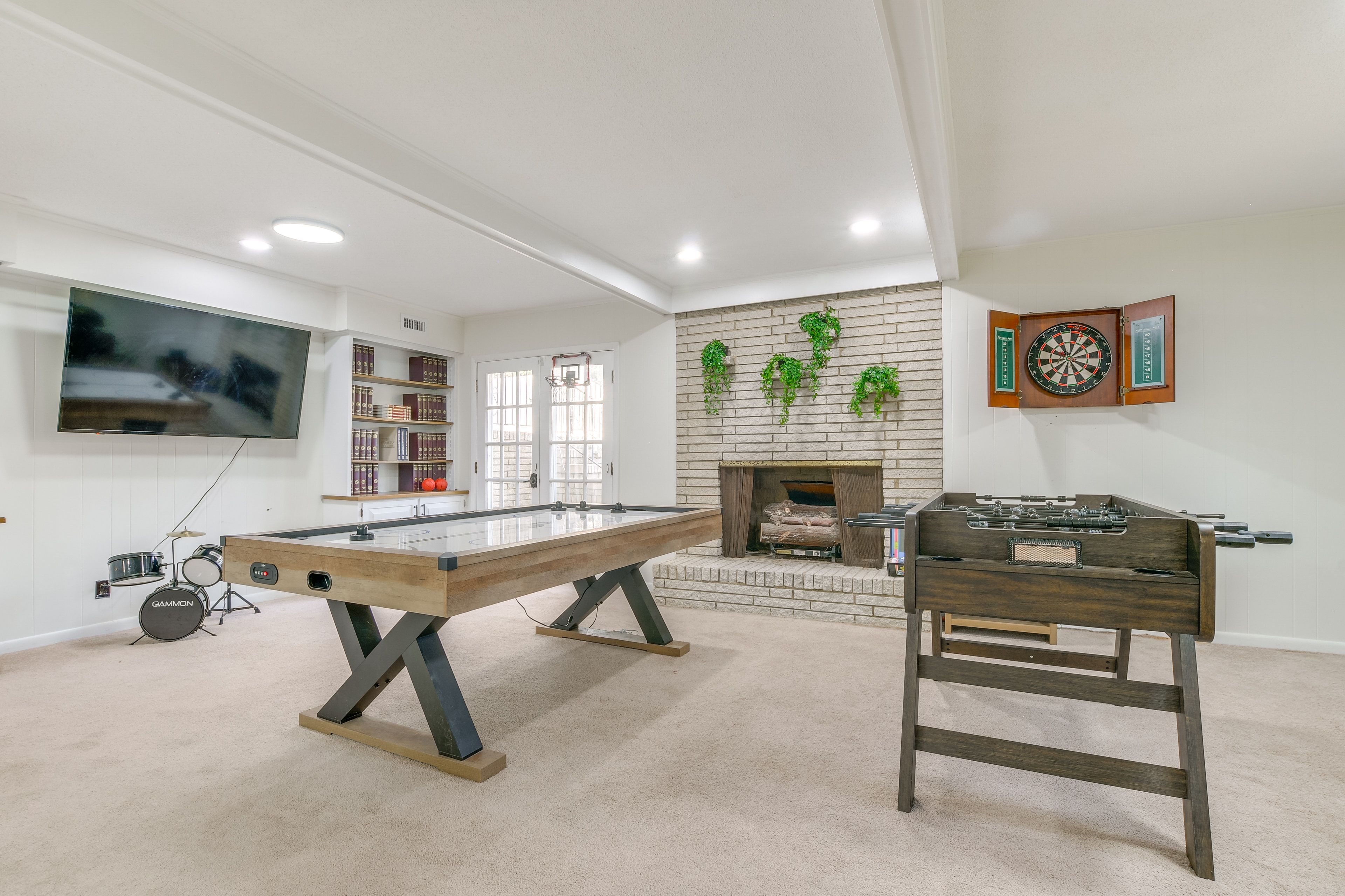 Game Room | Lower Level | Shuffleboard | Arcade Game | Wet Bar