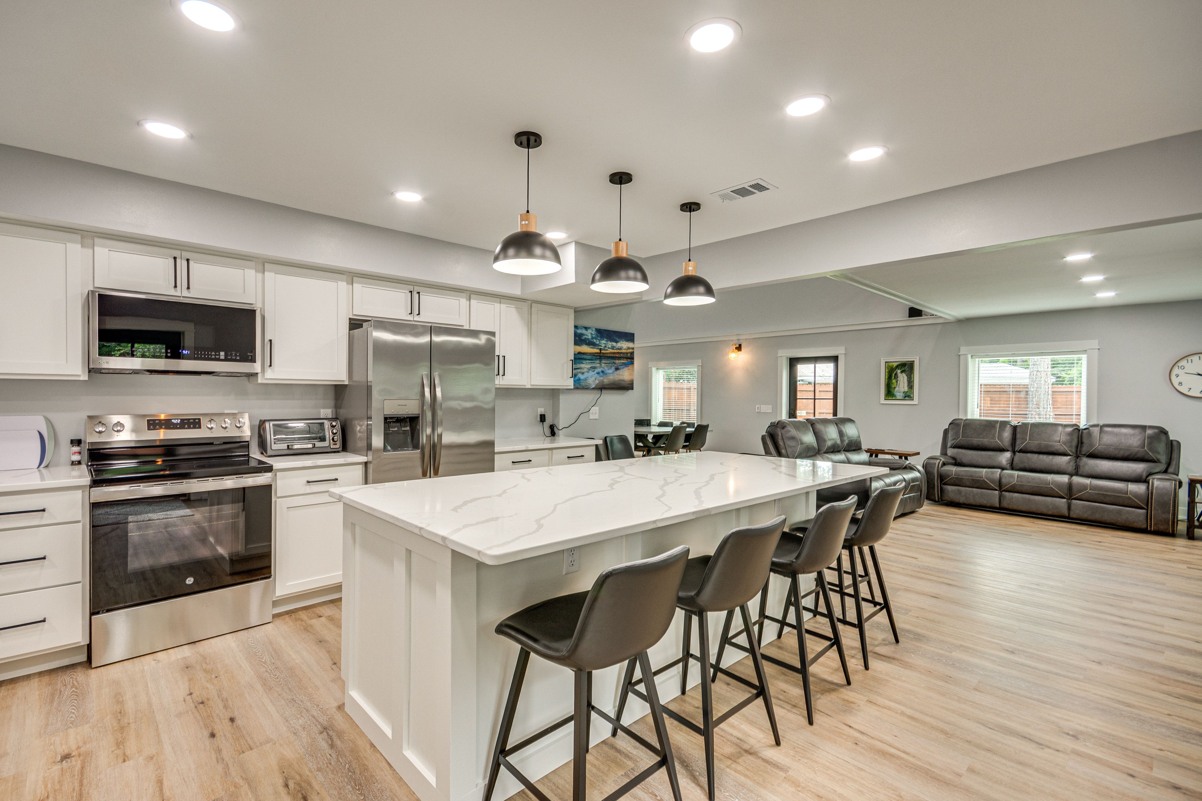 Kitchen | Drip Coffee Maker | Dishwasher | Toaster Oven | 1st Floor