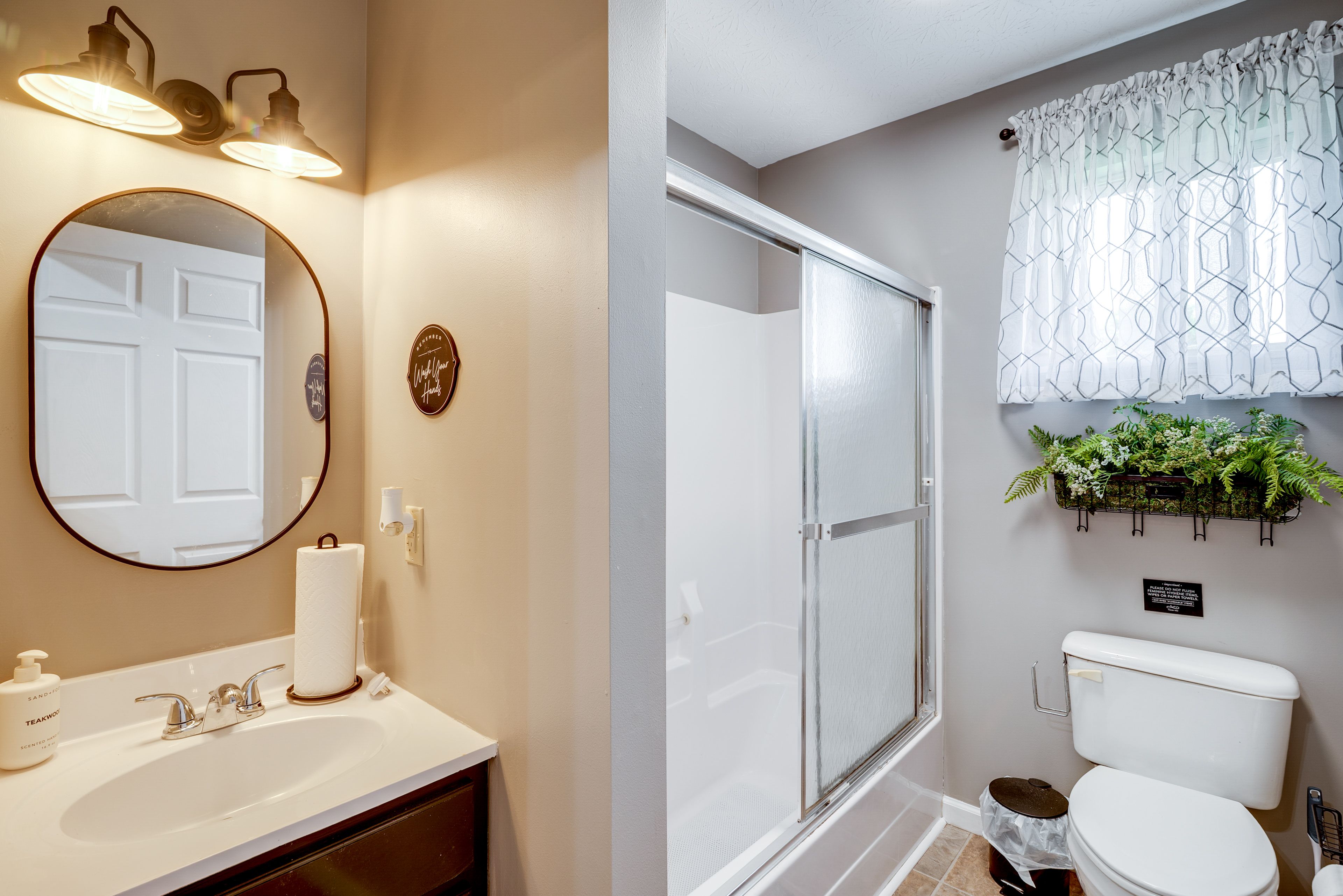 Full Bathroom