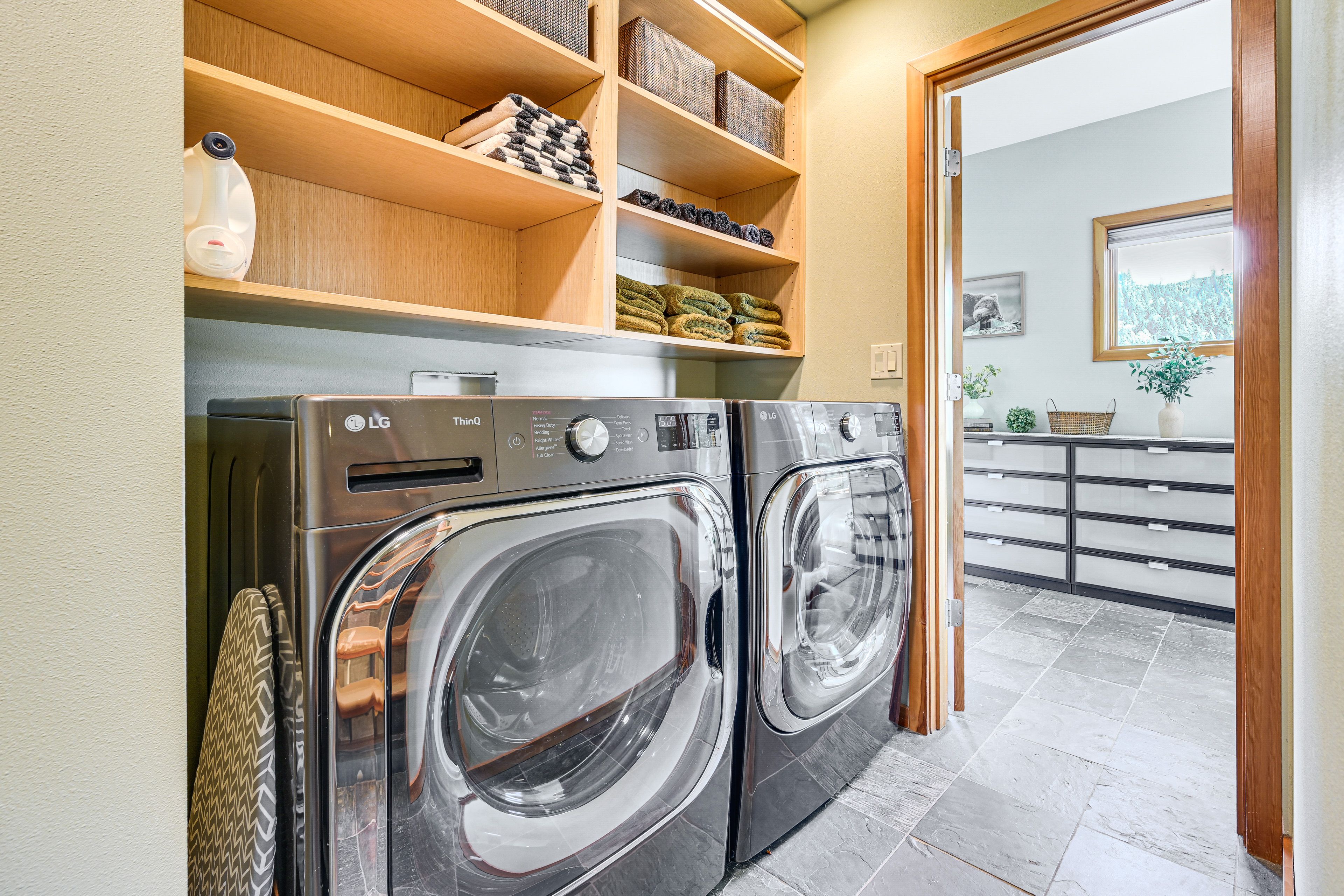 Laundry Room | Middle Level