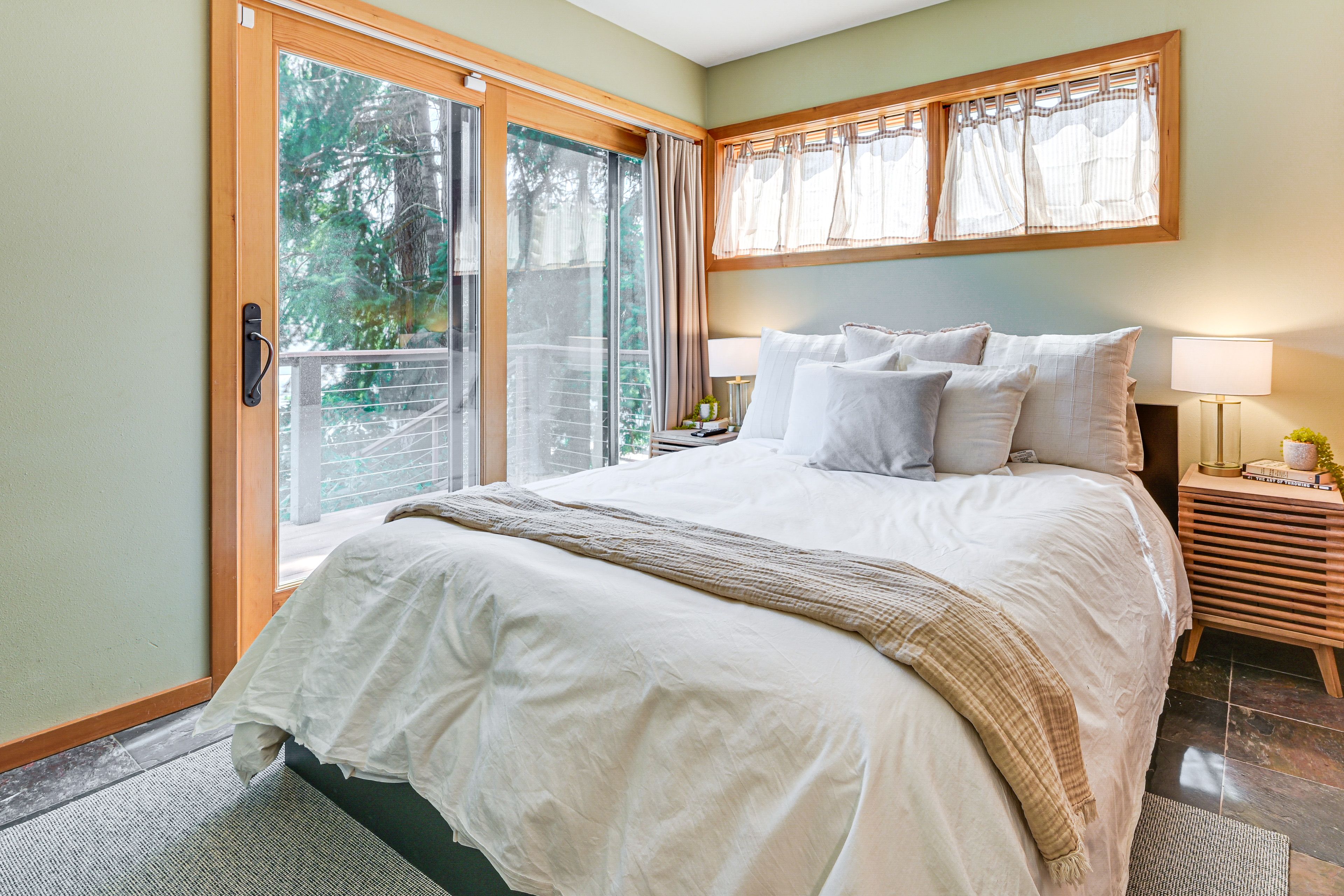 Bedroom 2 | Queen Bed | Lower Level