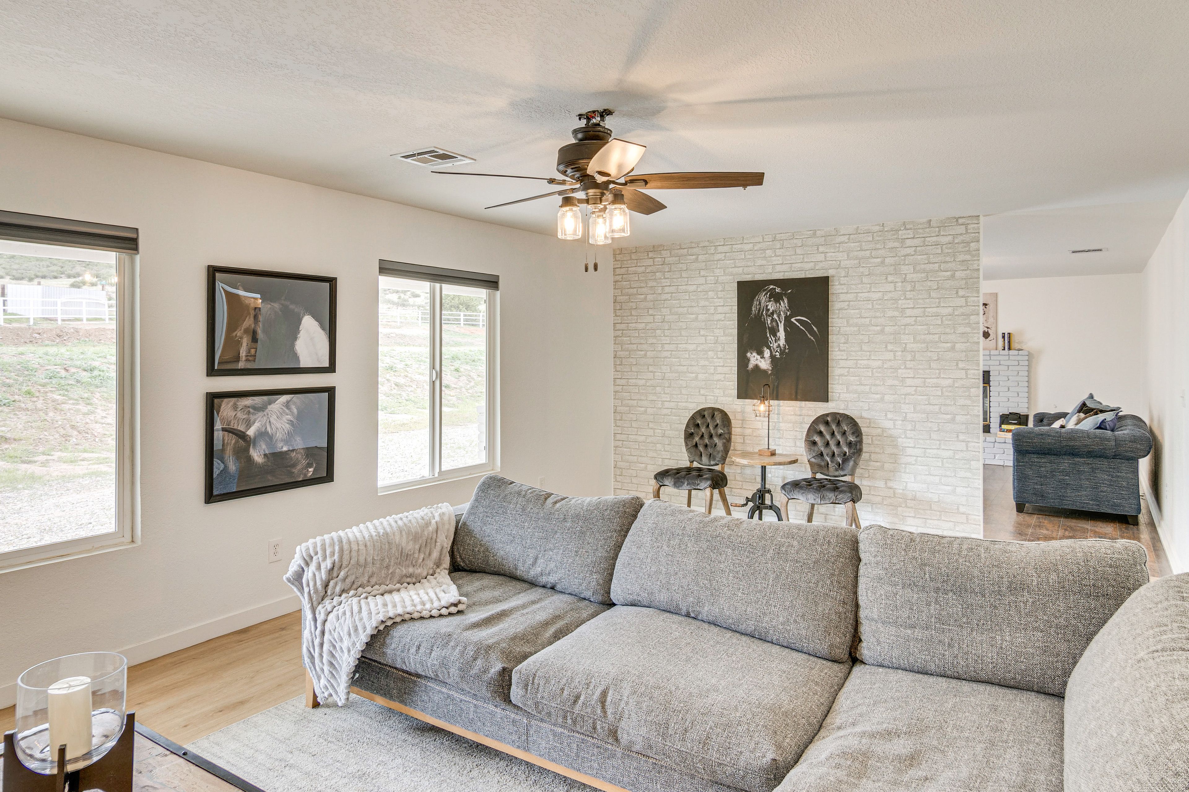 Sitting Room | Free WiFi