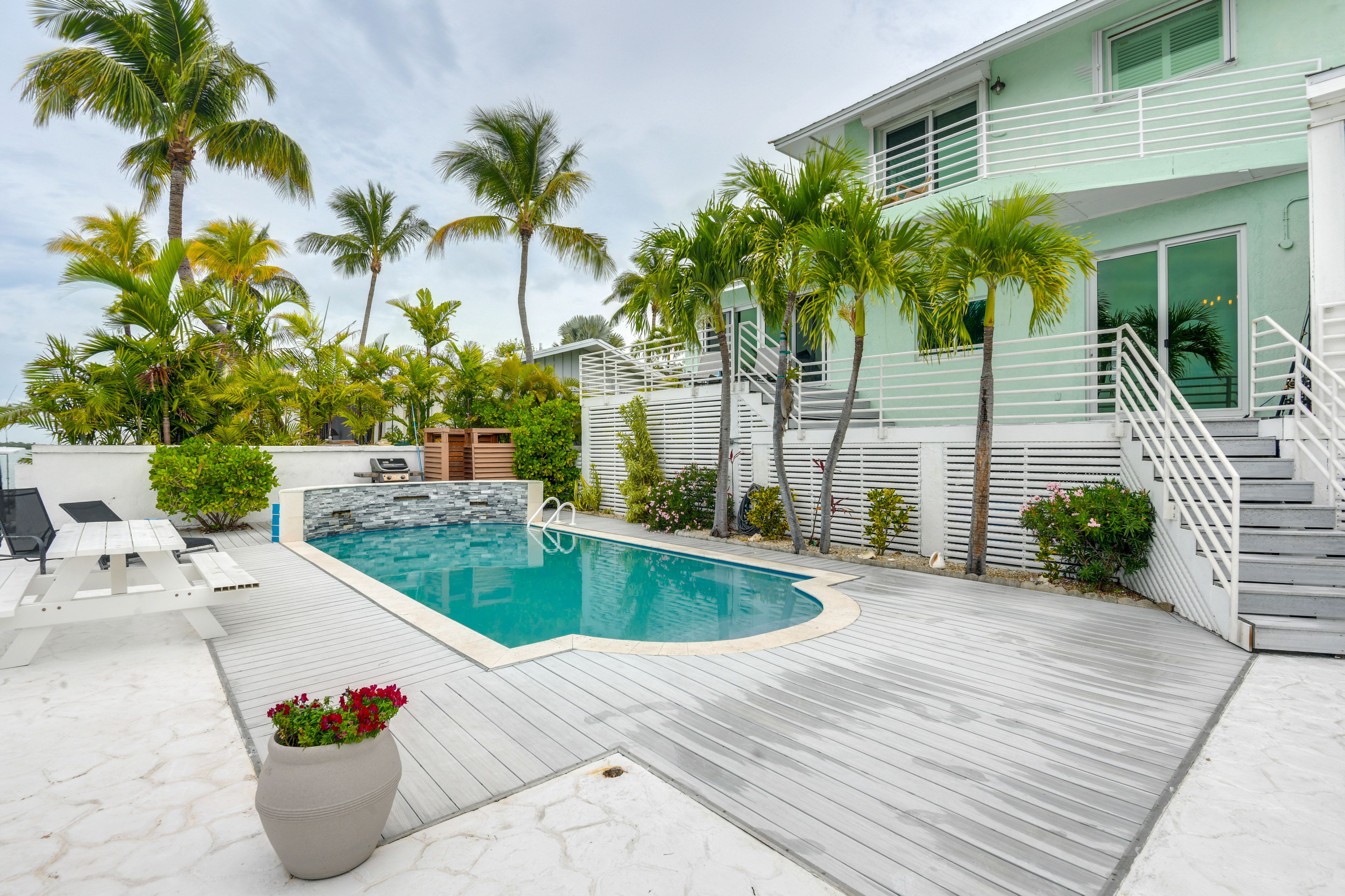 Backyard | Private Pool