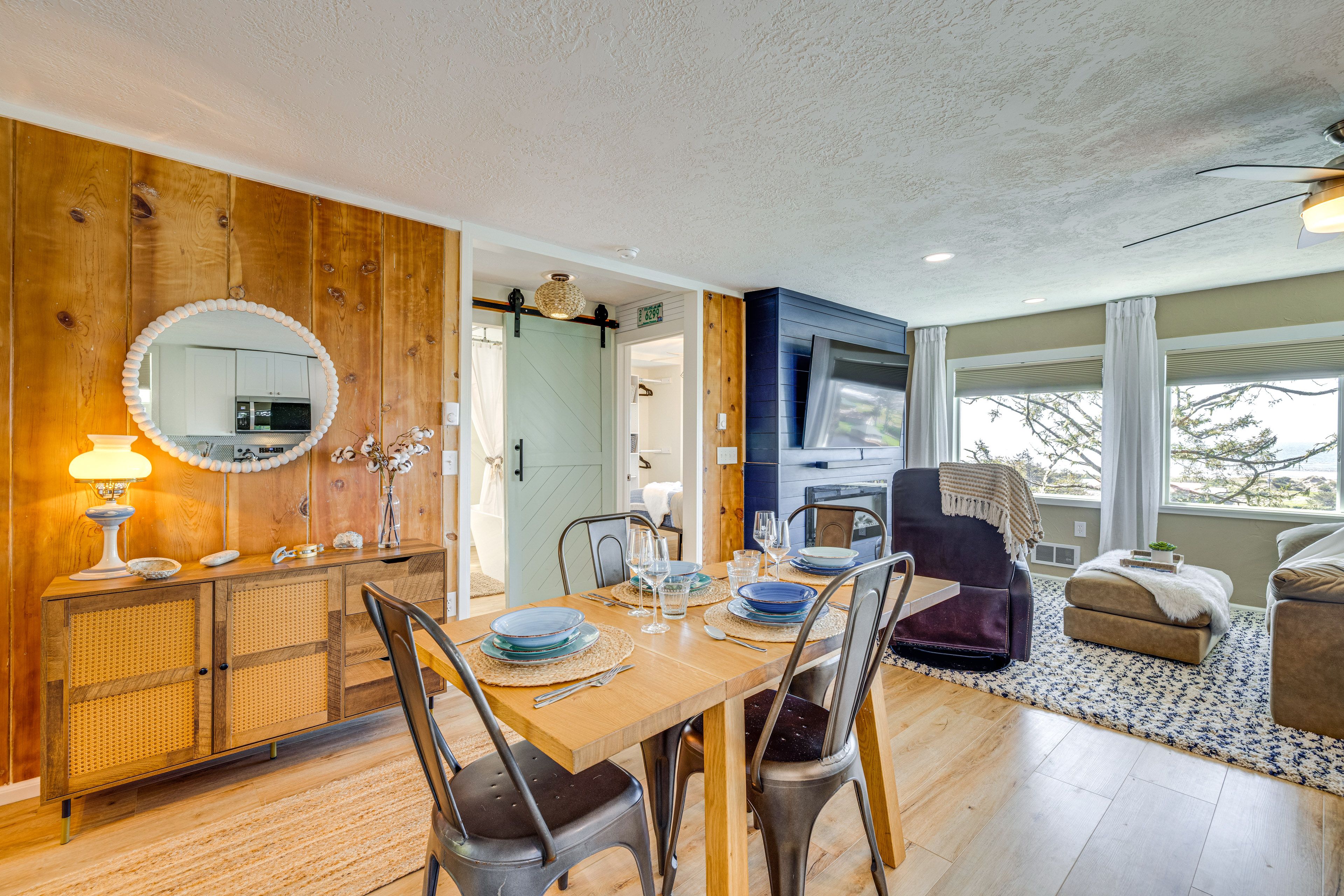Dining Room | Dishware & Flatware