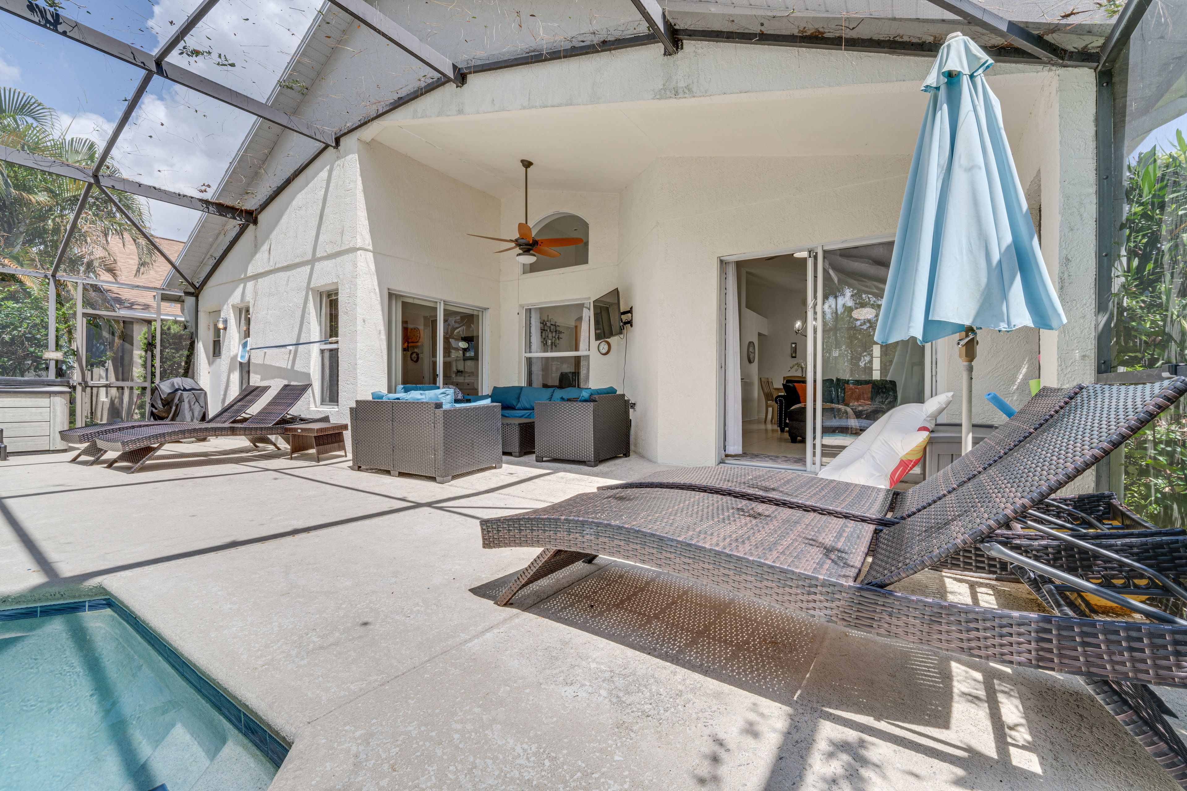 Lanai | Gas Grill | Hot Tub