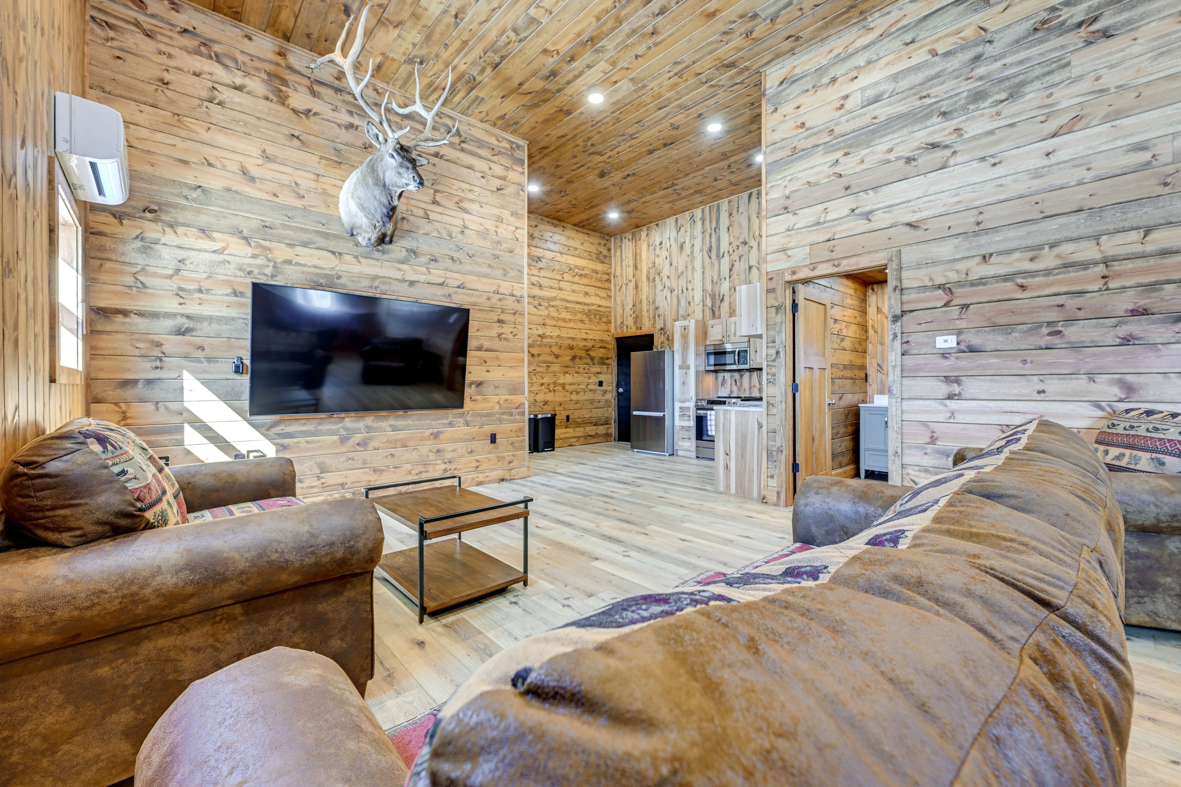 Tomahawk Vacation Rental | 1BR | 1BA | 920 Sq Ft | Step-Free Access