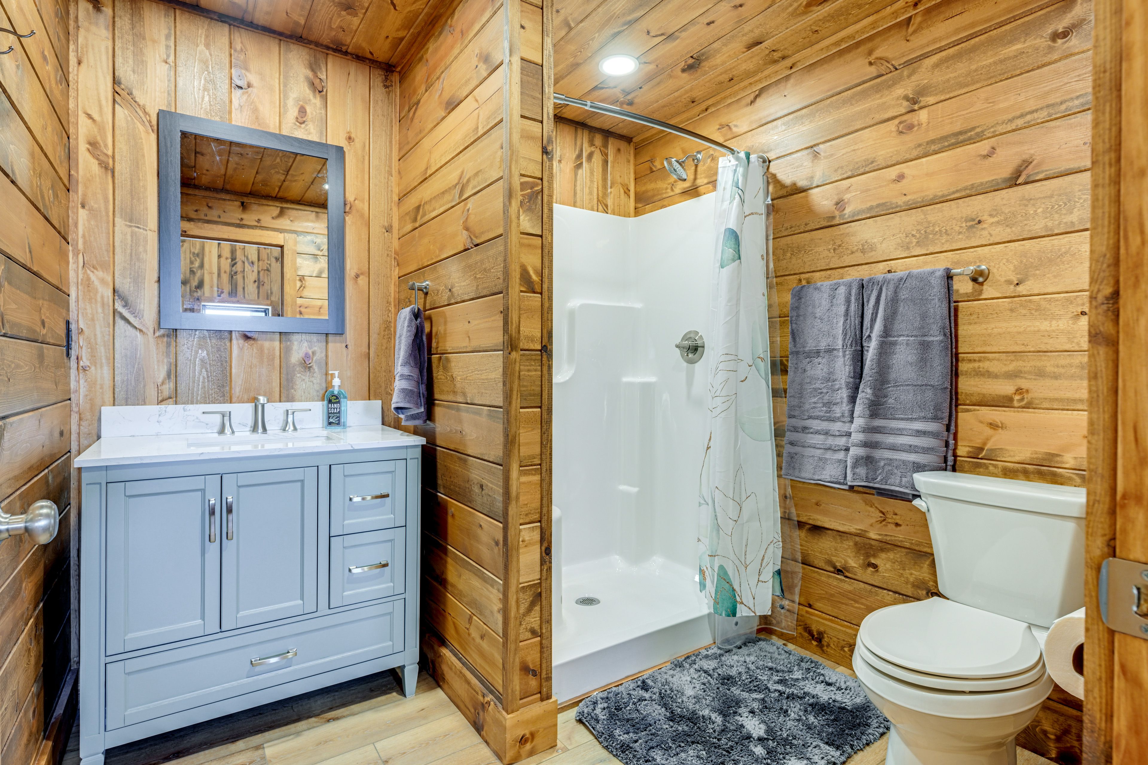 Full Bath | Towels | Hair Dryer