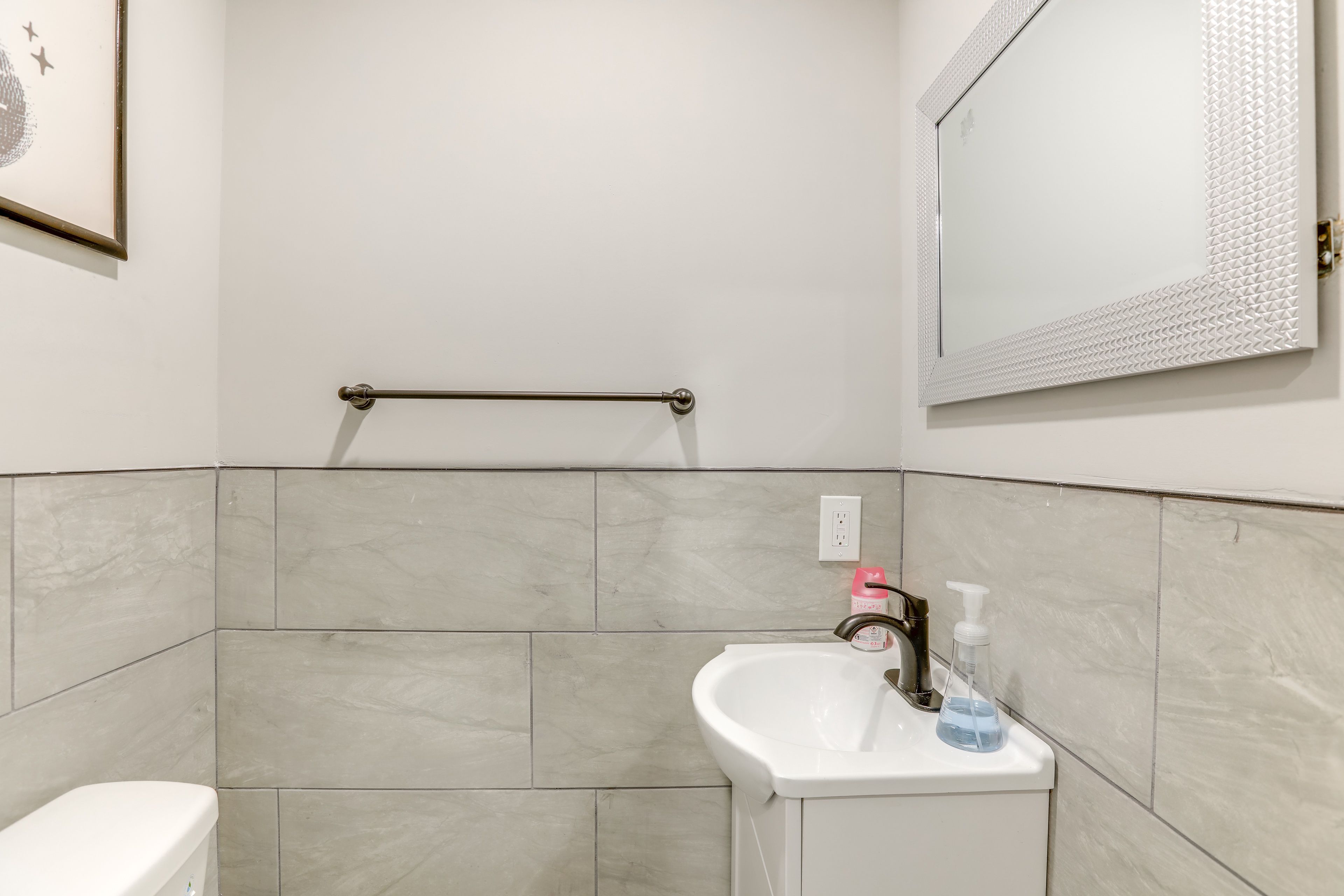 Half Bathroom | Basement | Towels Provided